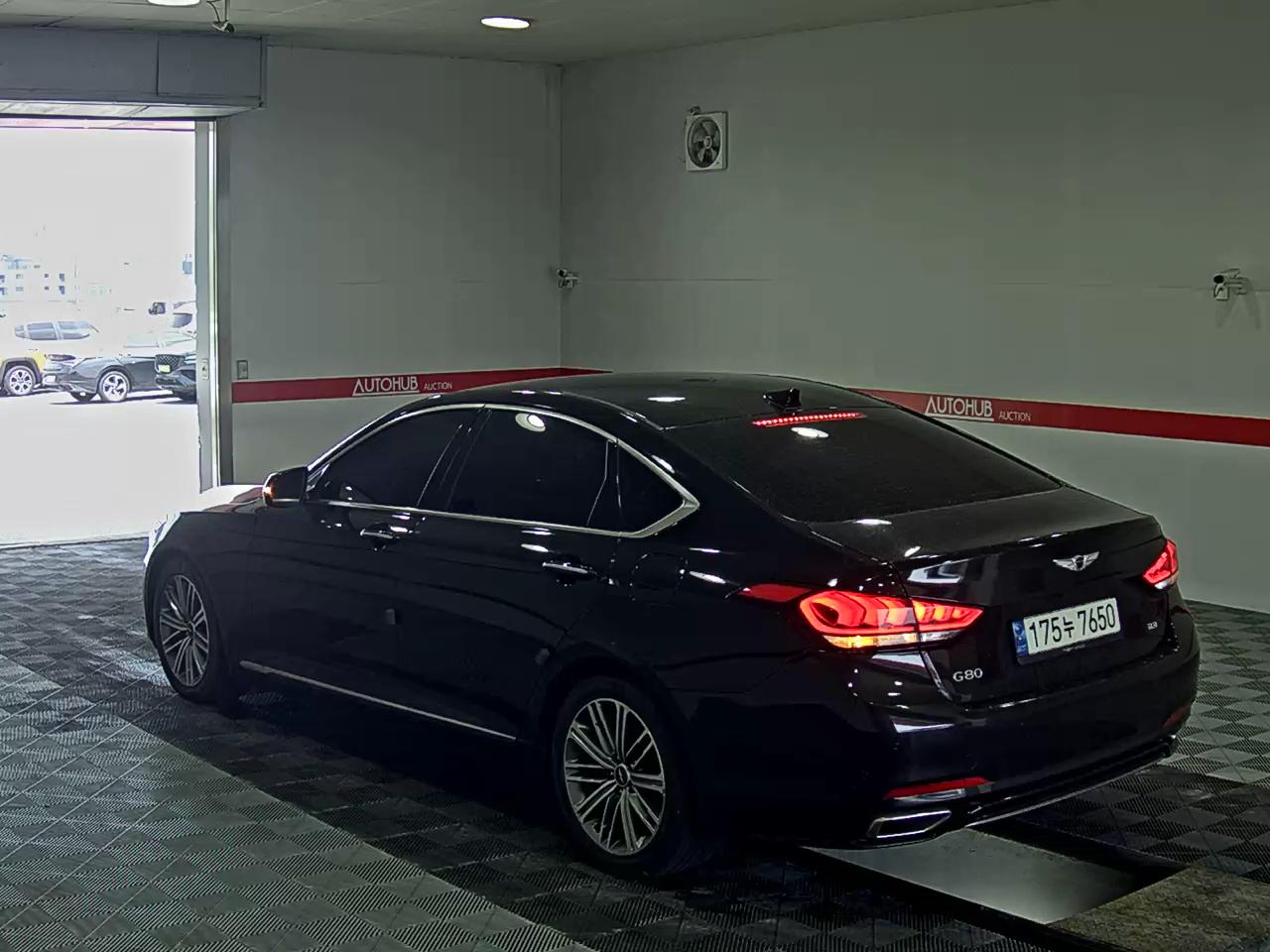 2018 - genesis g80