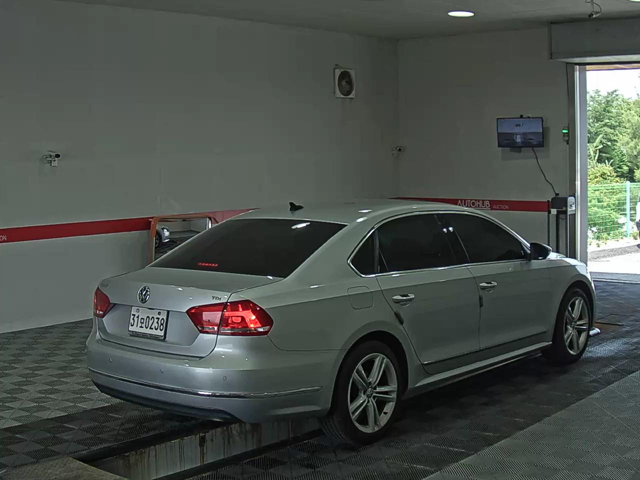 2014 - volkswagen passat