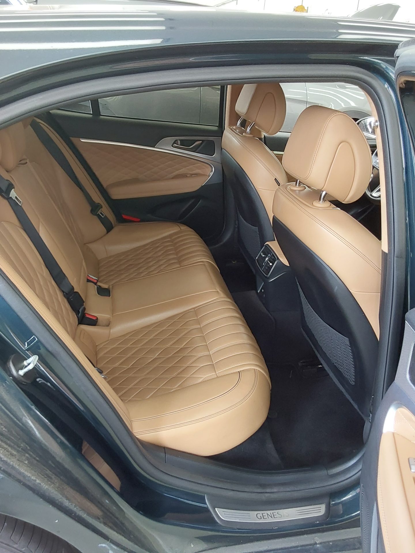2023 - genesis g70