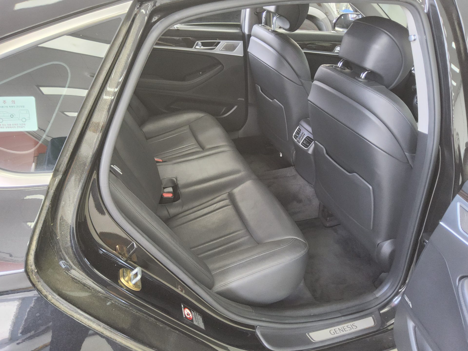 2018 - genesis g80