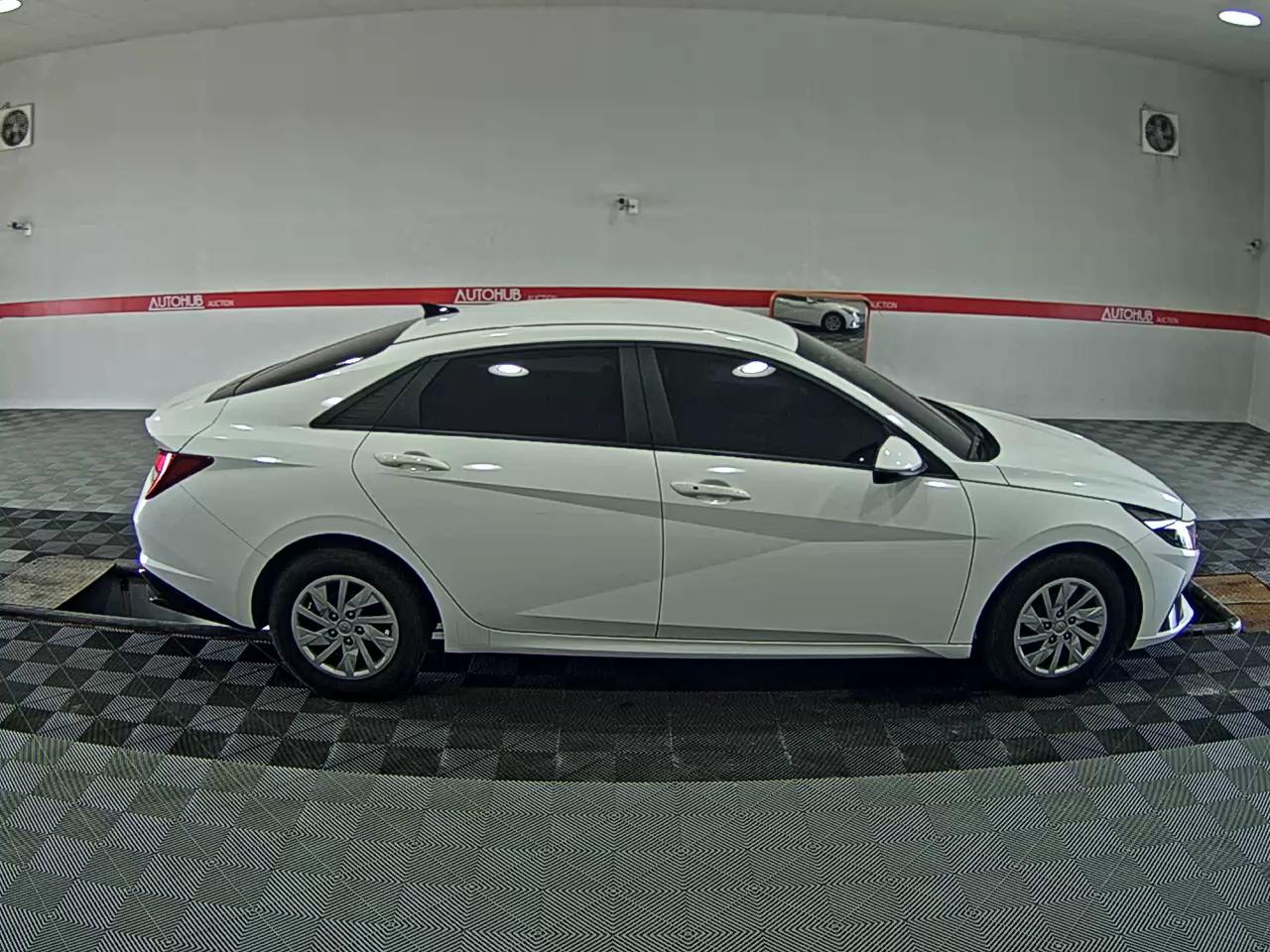 2021 - hyundai avante