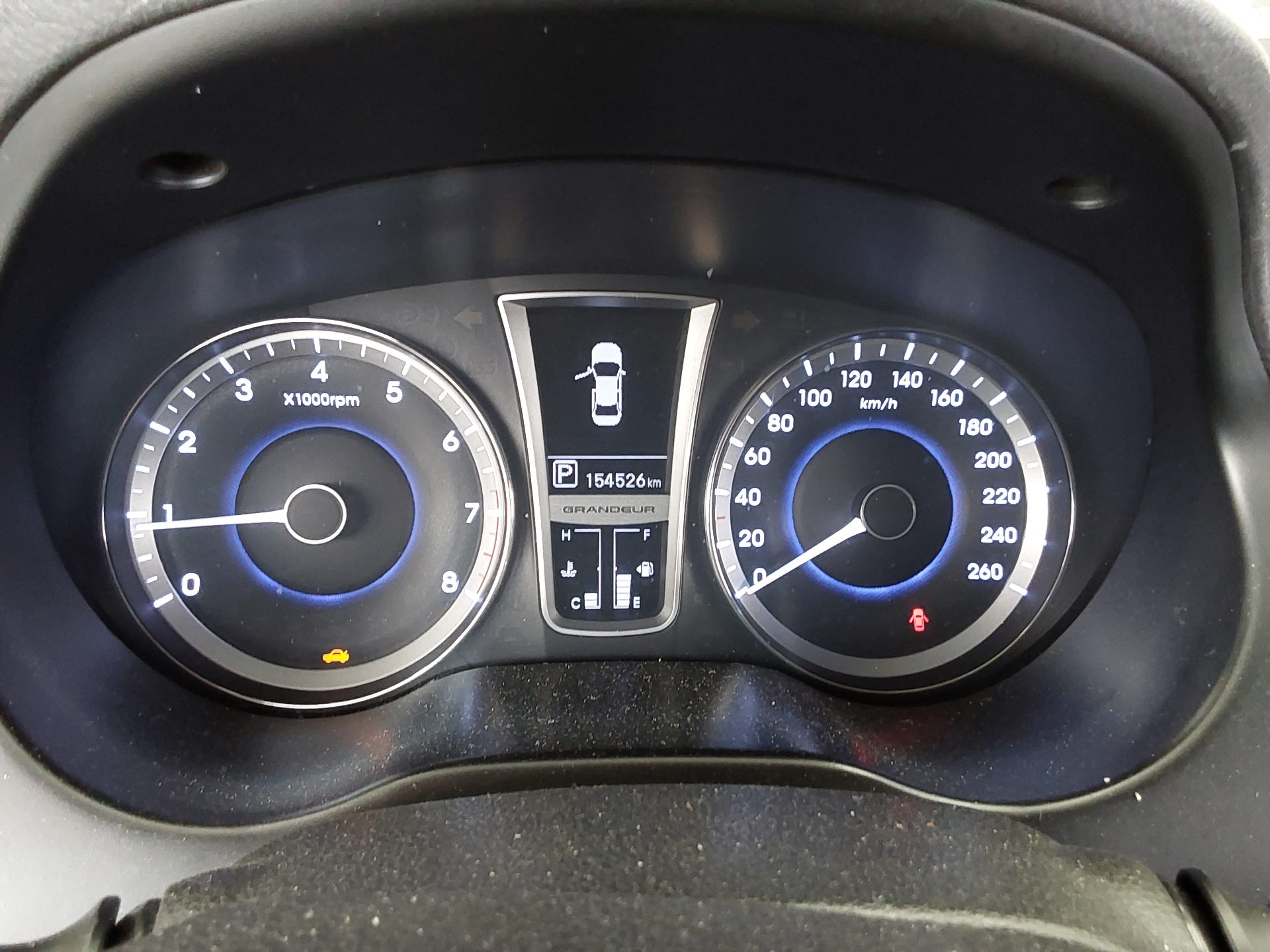 2011 - hyundai grandeur