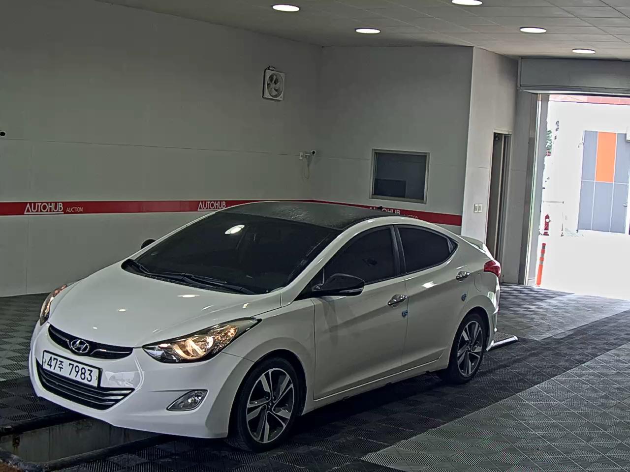 HYUNDAI AVANTE MD M16 GDi TOP
