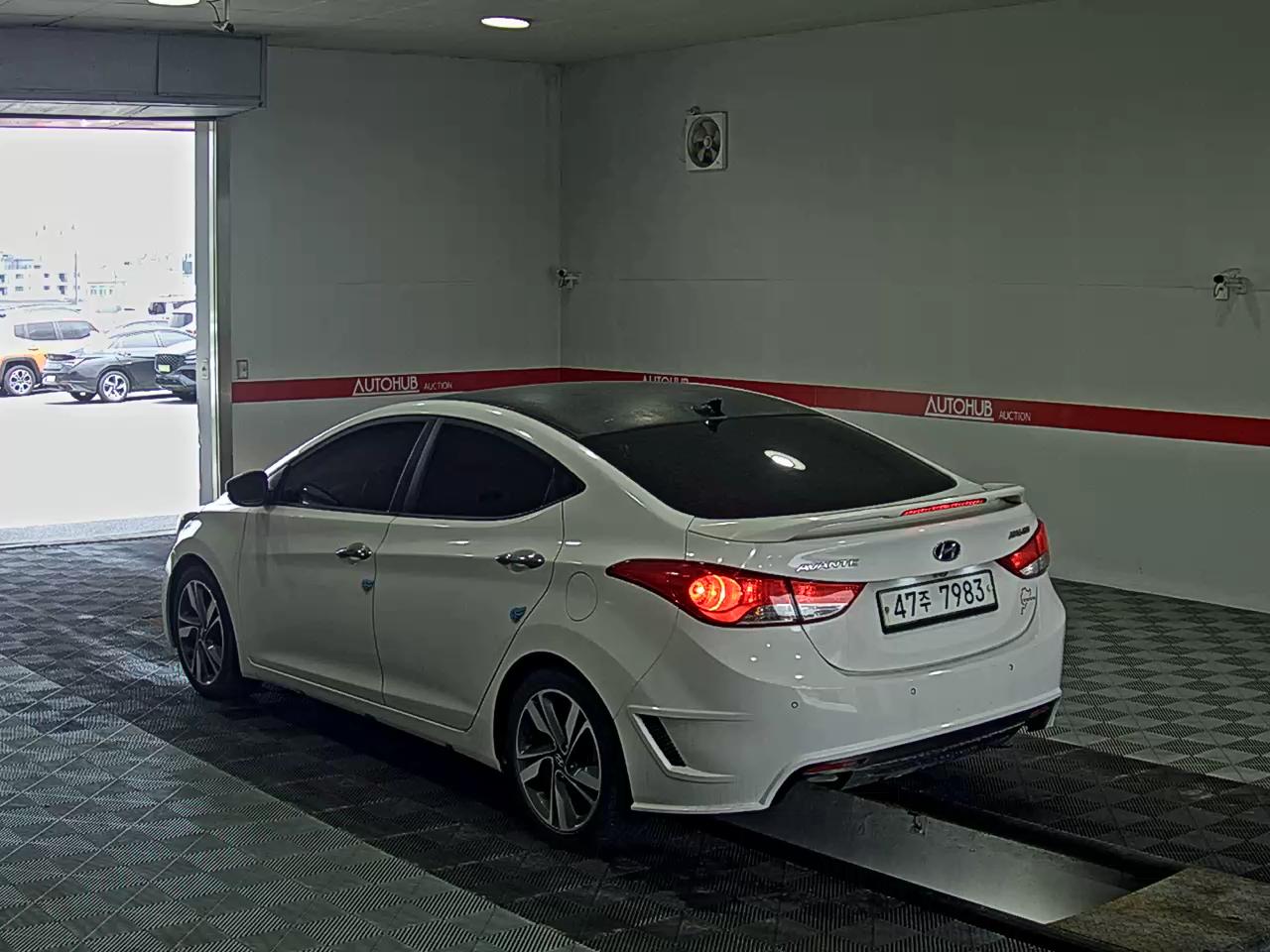 2012 - hyundai avante