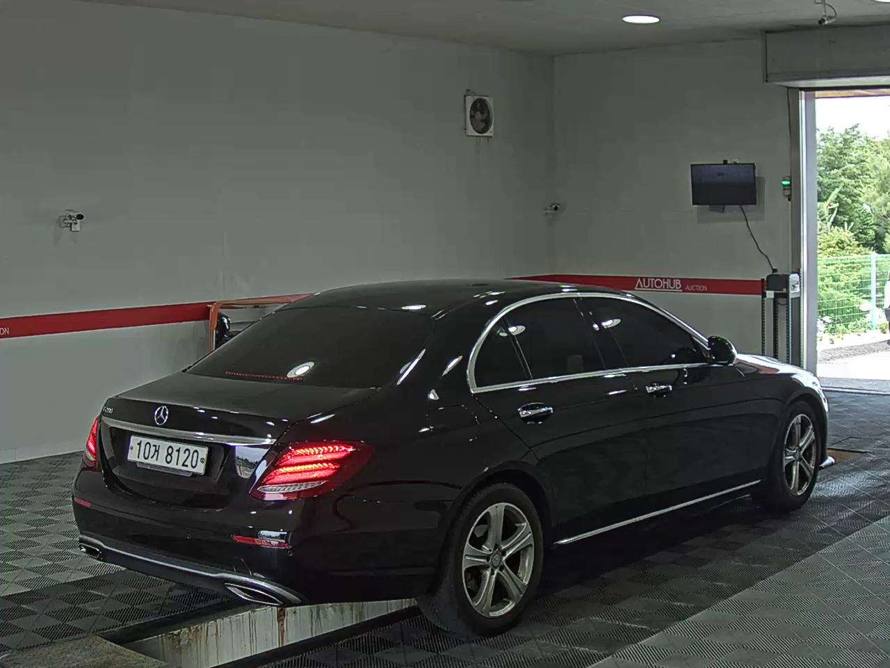 2017 - mercedes-benz e200