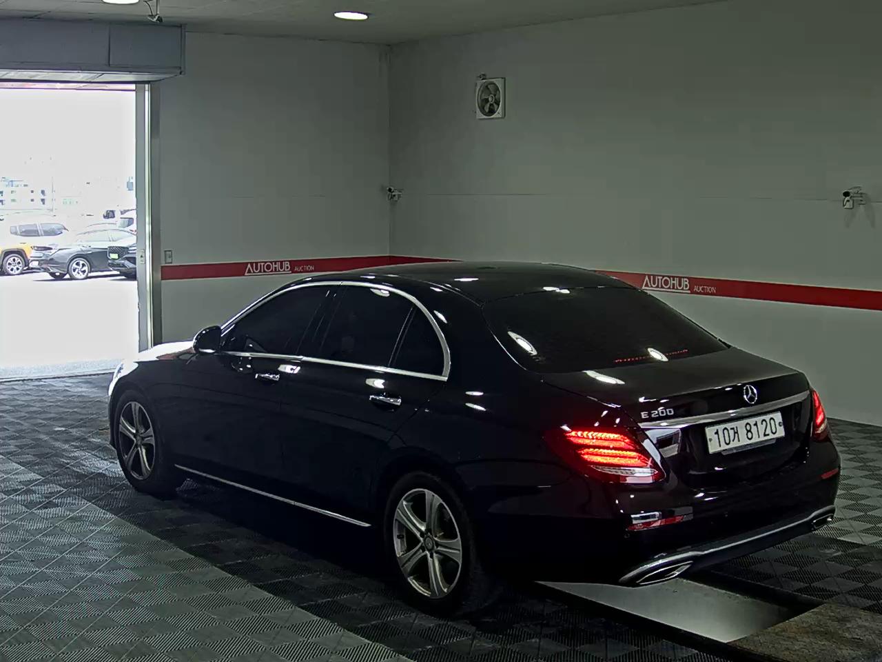 2017 - mercedes-benz e200