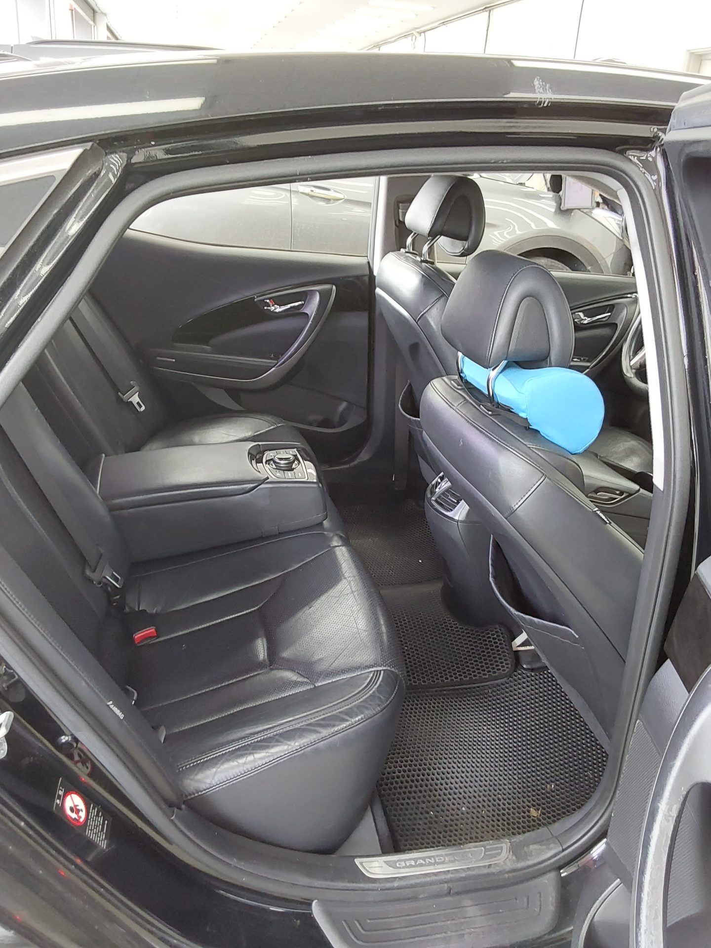 2011 - hyundai grandeur