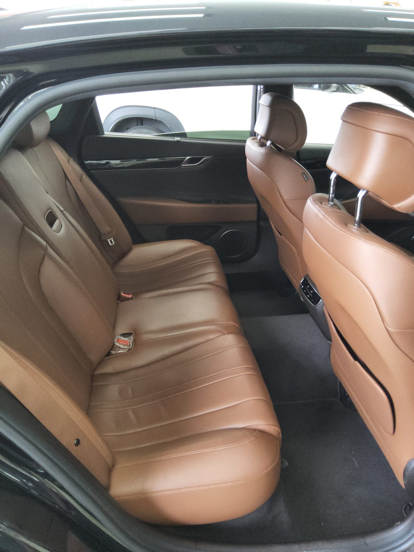 2021 - genesis g80