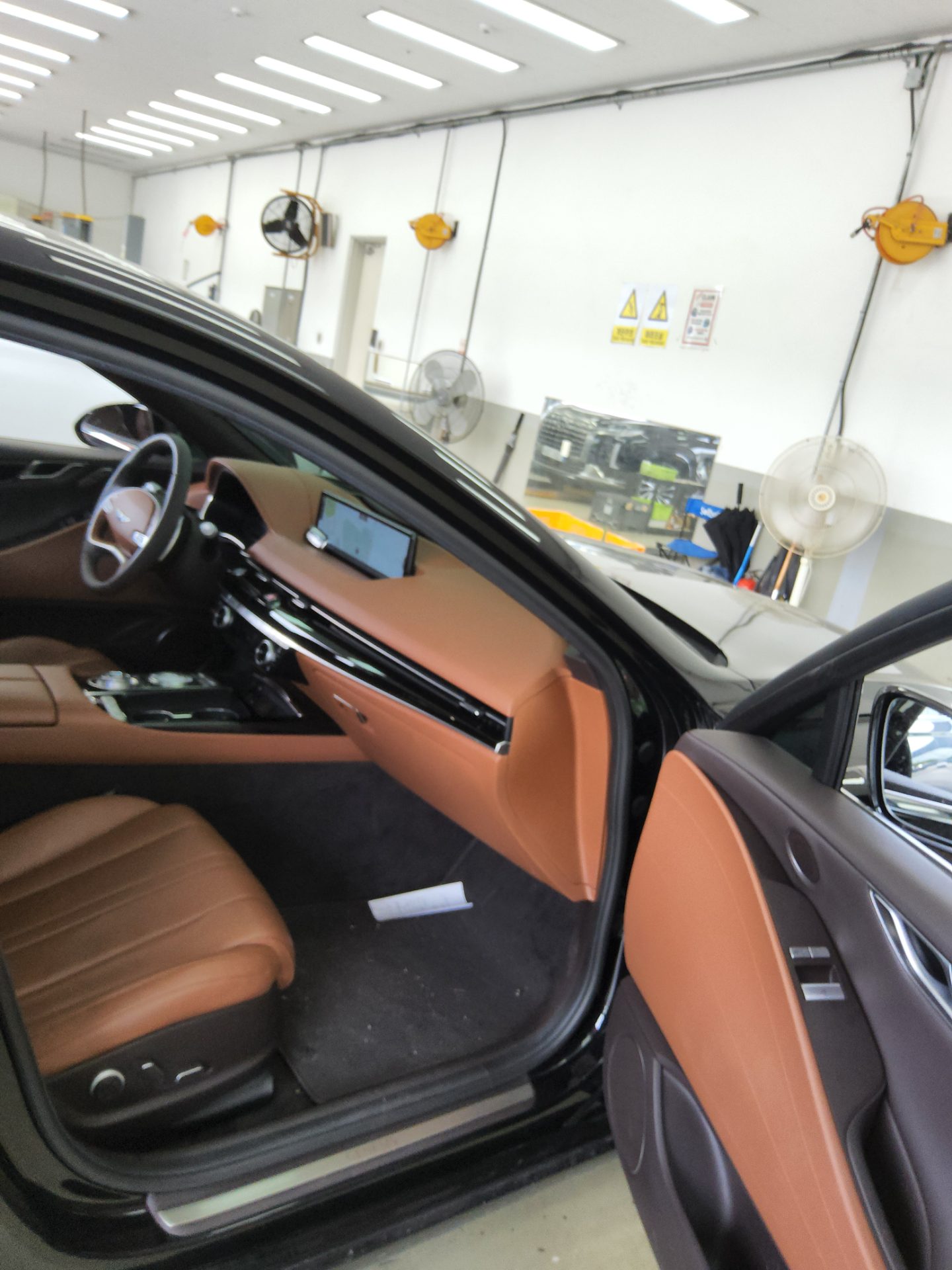 2021 - genesis g80