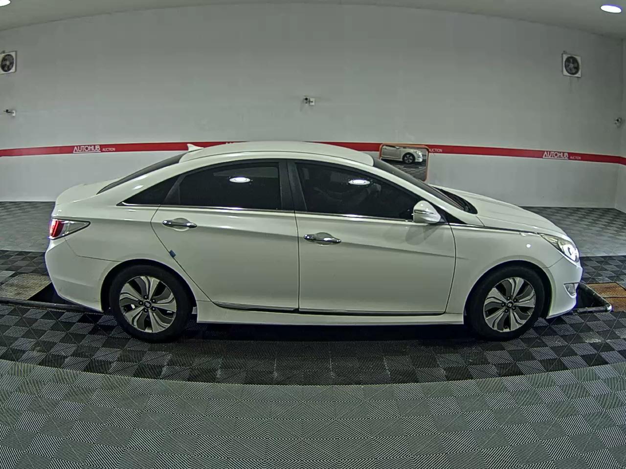 2014 - hyundai sonata