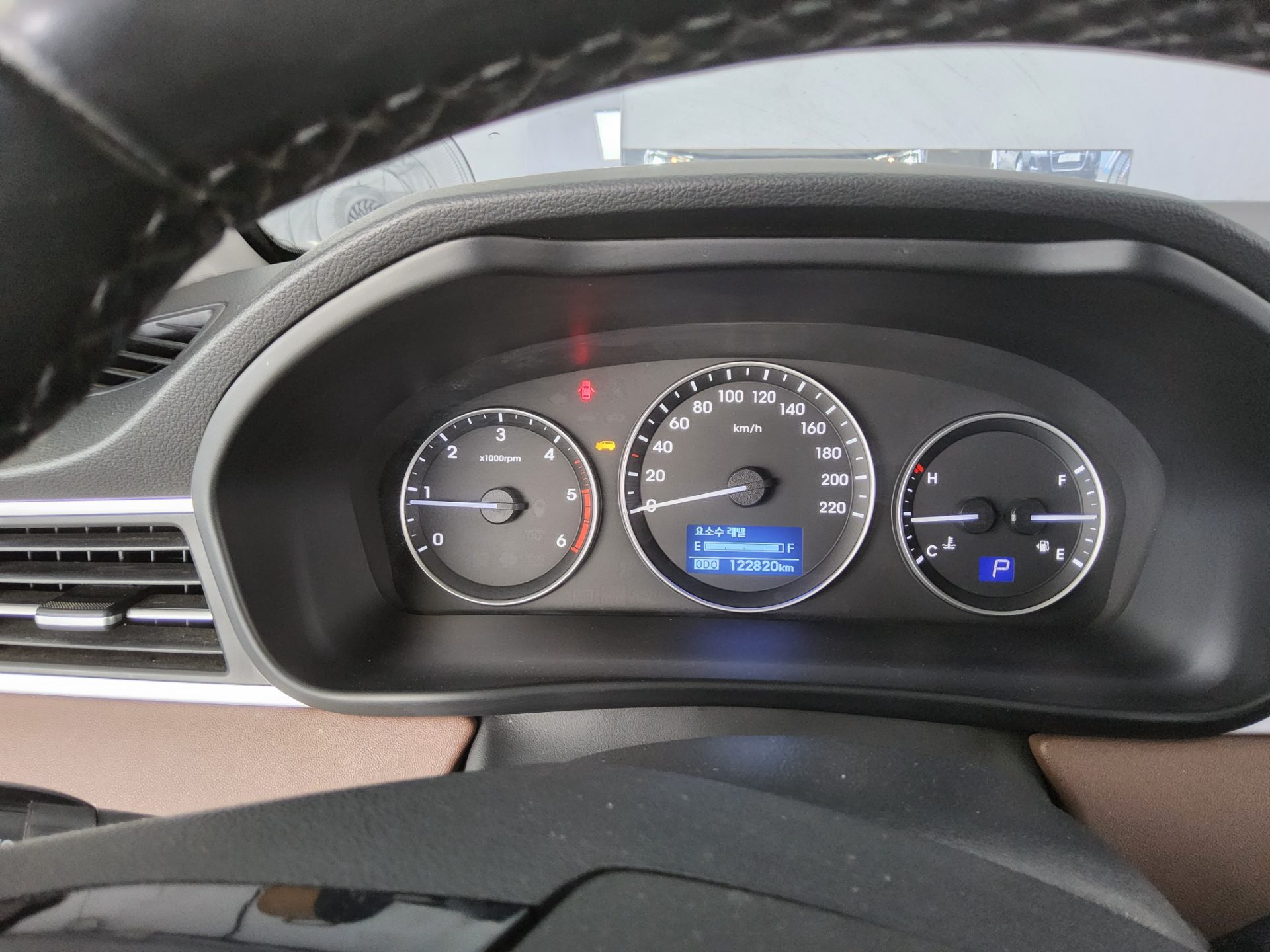 2019 - hyundai grand starex