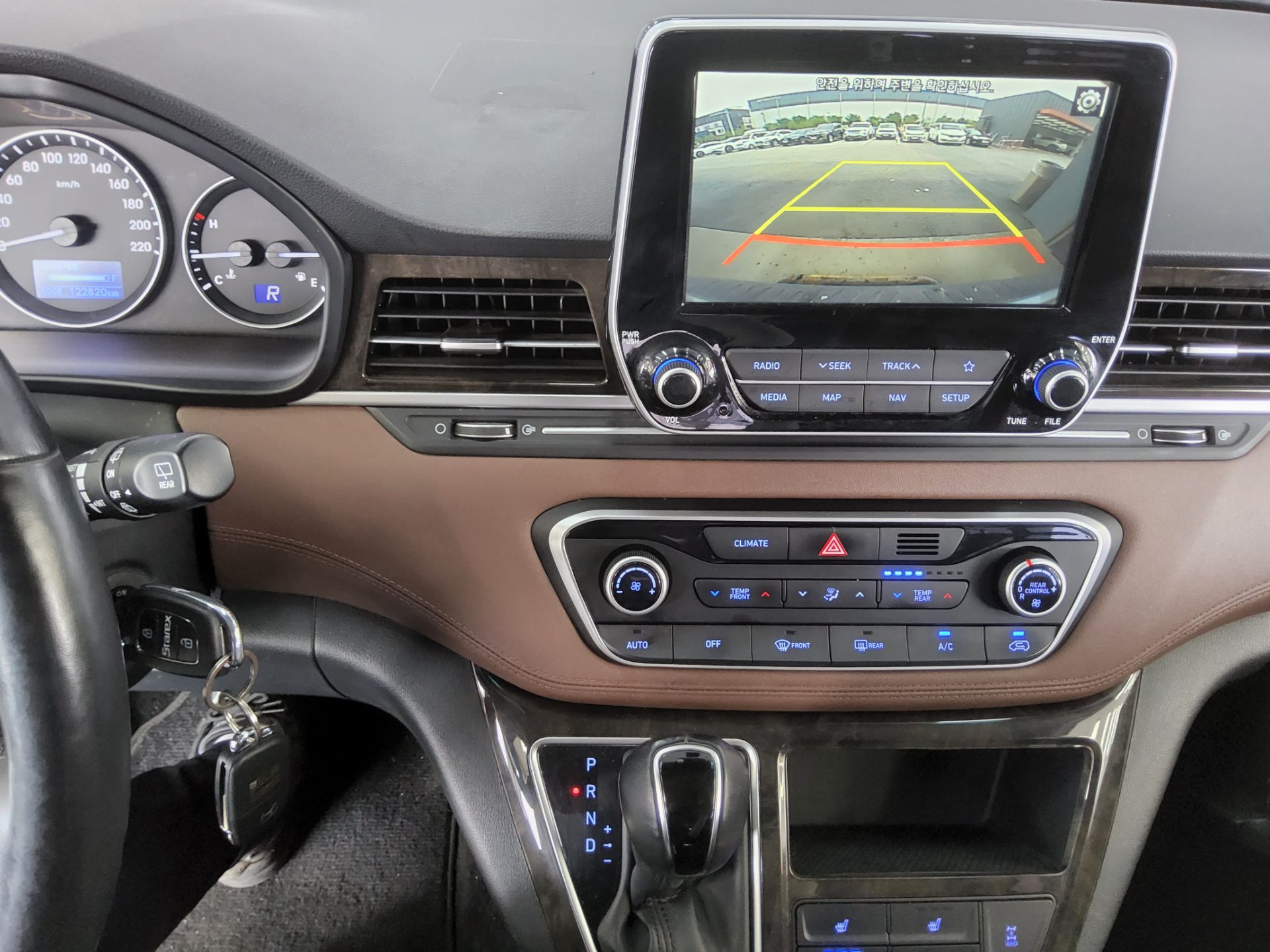 2019 - hyundai grand starex