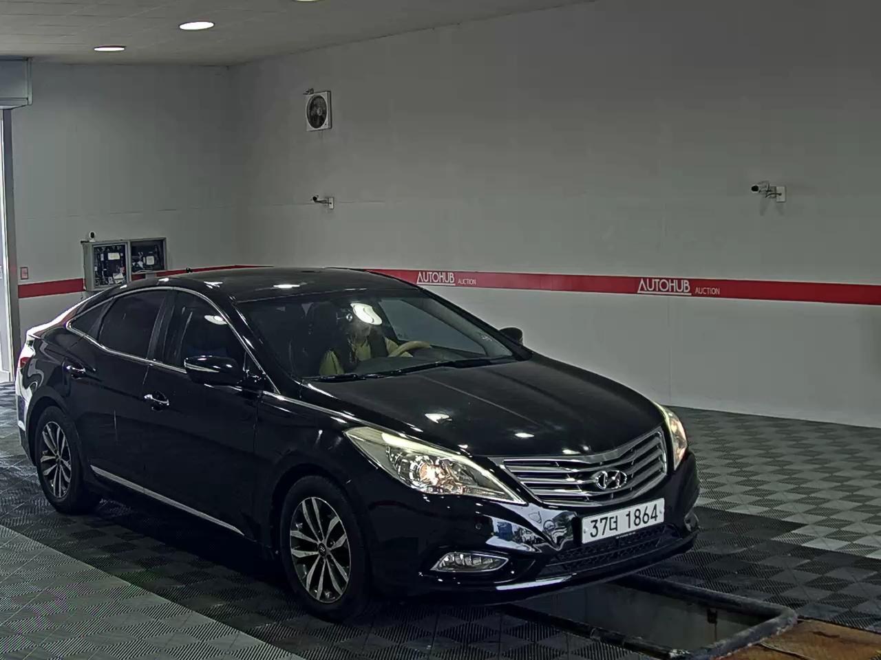 2011 - hyundai grandeur