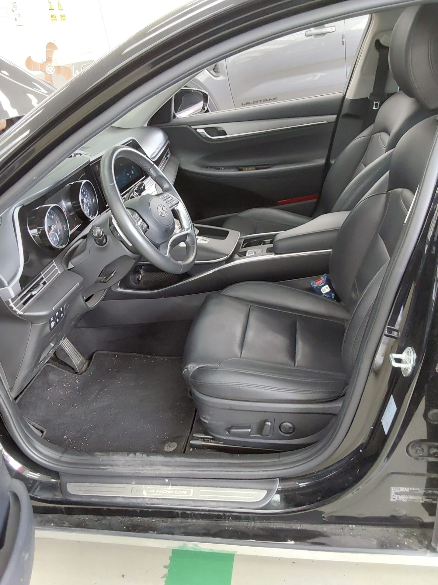 2022 - hyundai grandeur