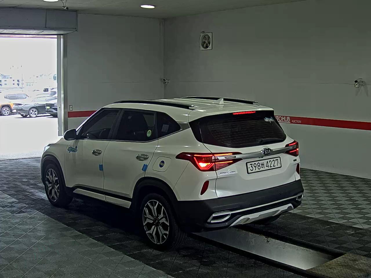 2021 - kia seltos