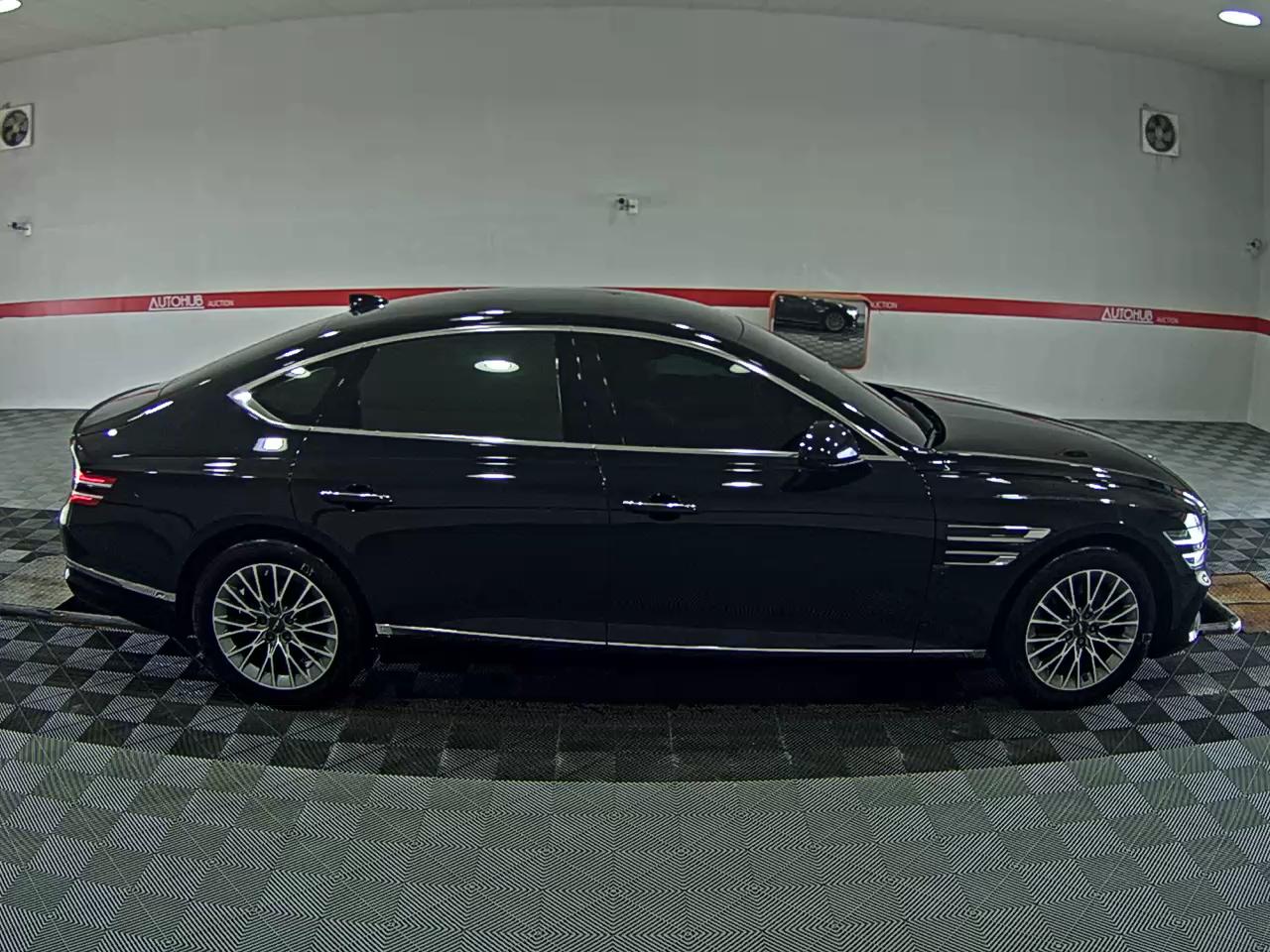 2021 - genesis g80