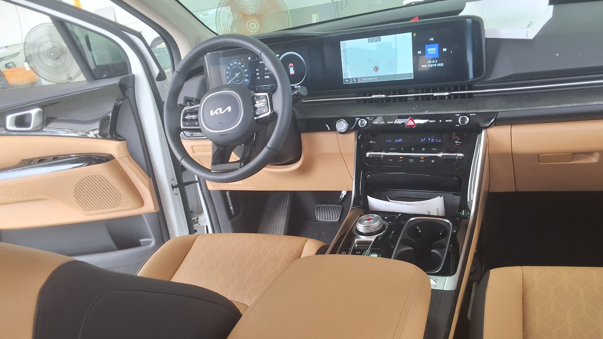 2023 - kia carnival