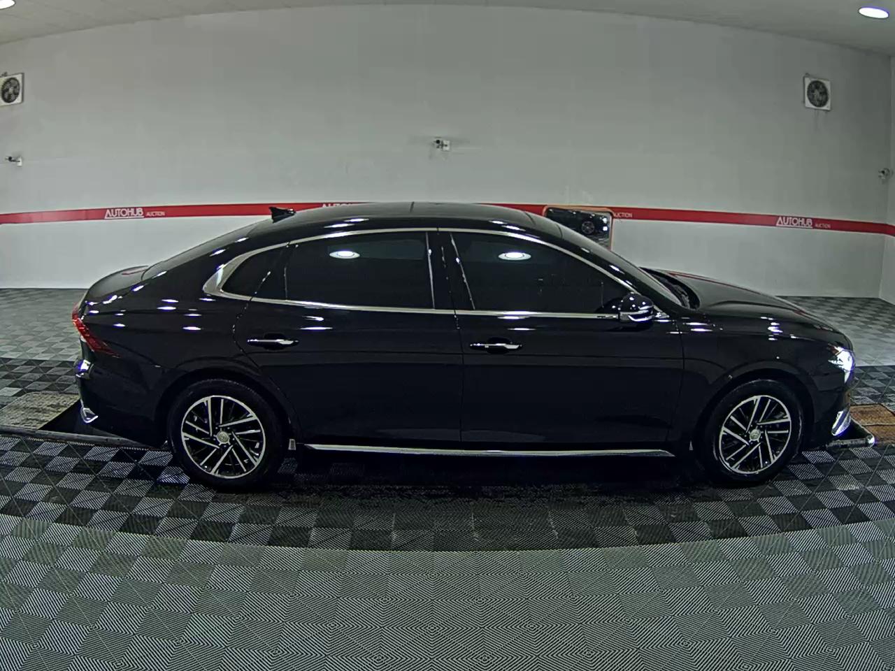 2022 - hyundai grandeur