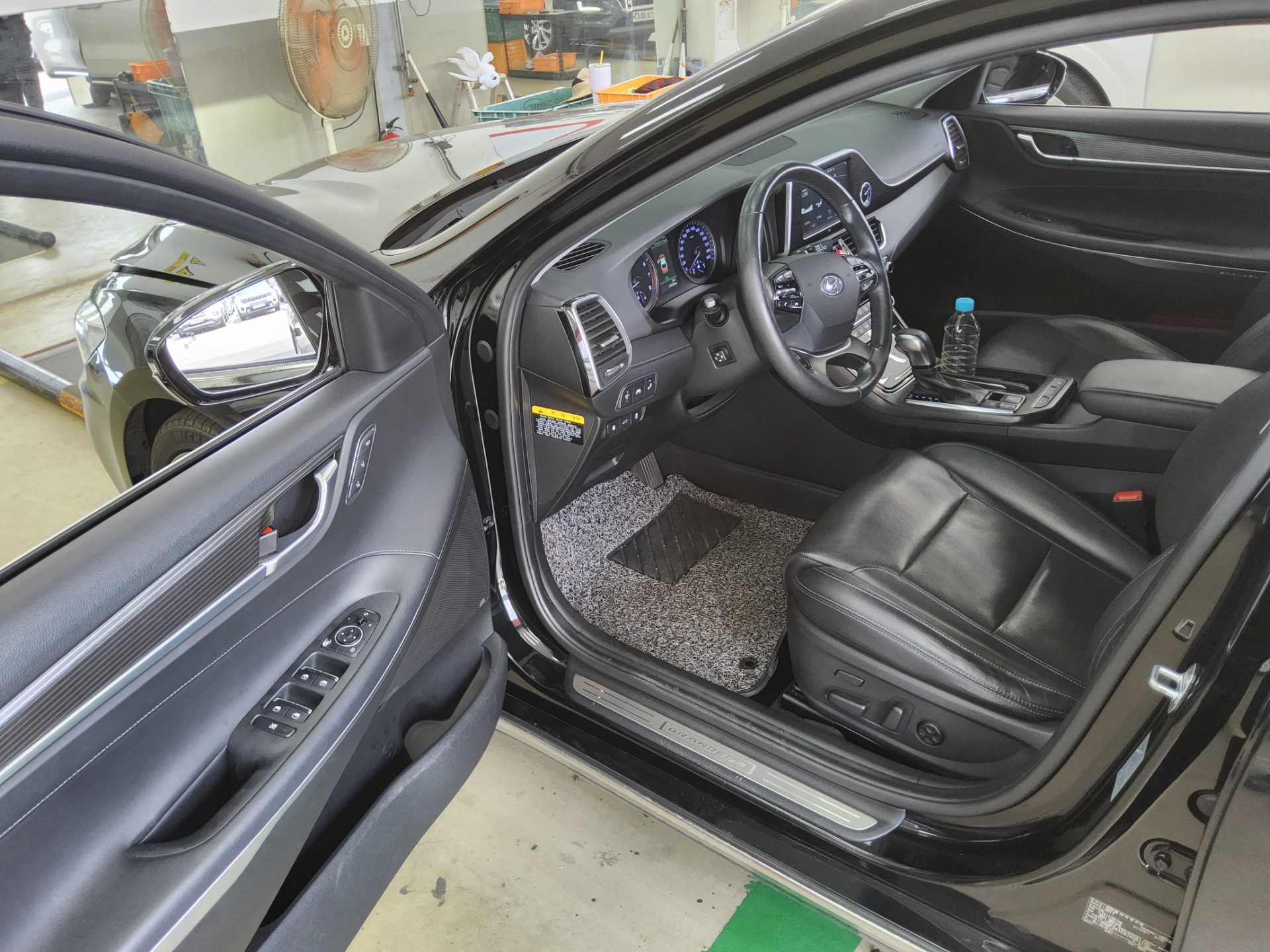 2018 - hyundai grandeur