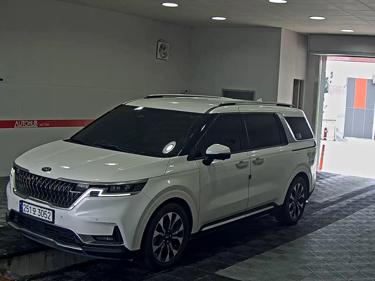 KIA CARNIVAL (KA4)