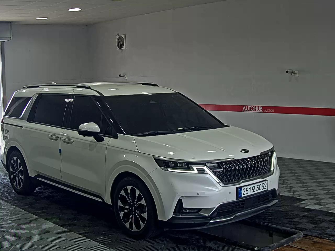 2021 - kia carnival