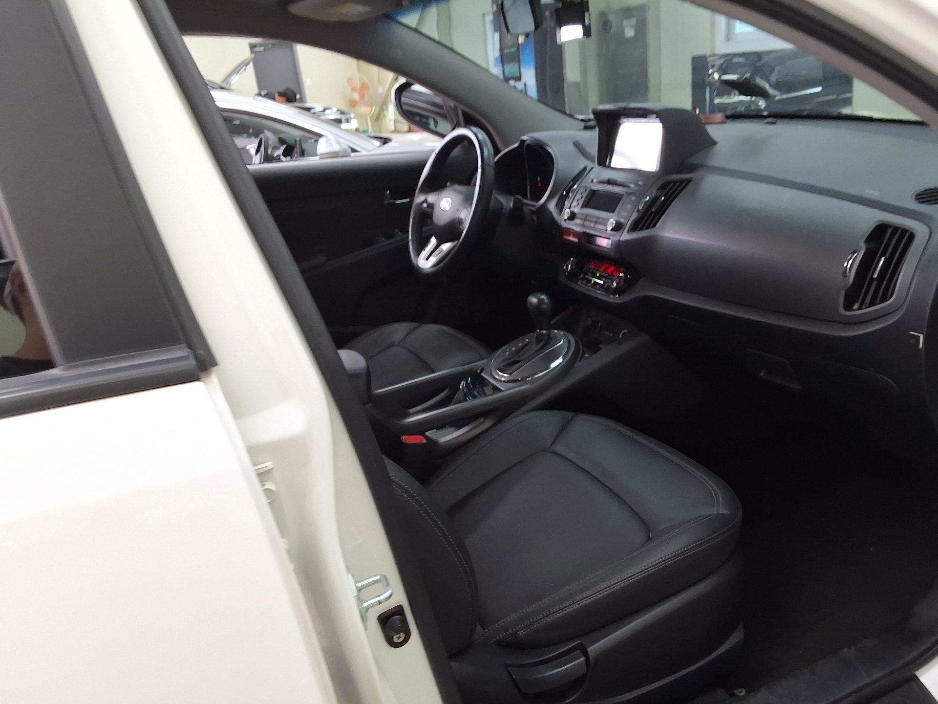 2011 - kia sportage