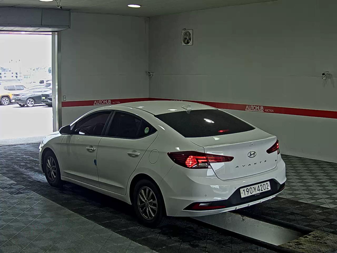 2020 - hyundai avante
