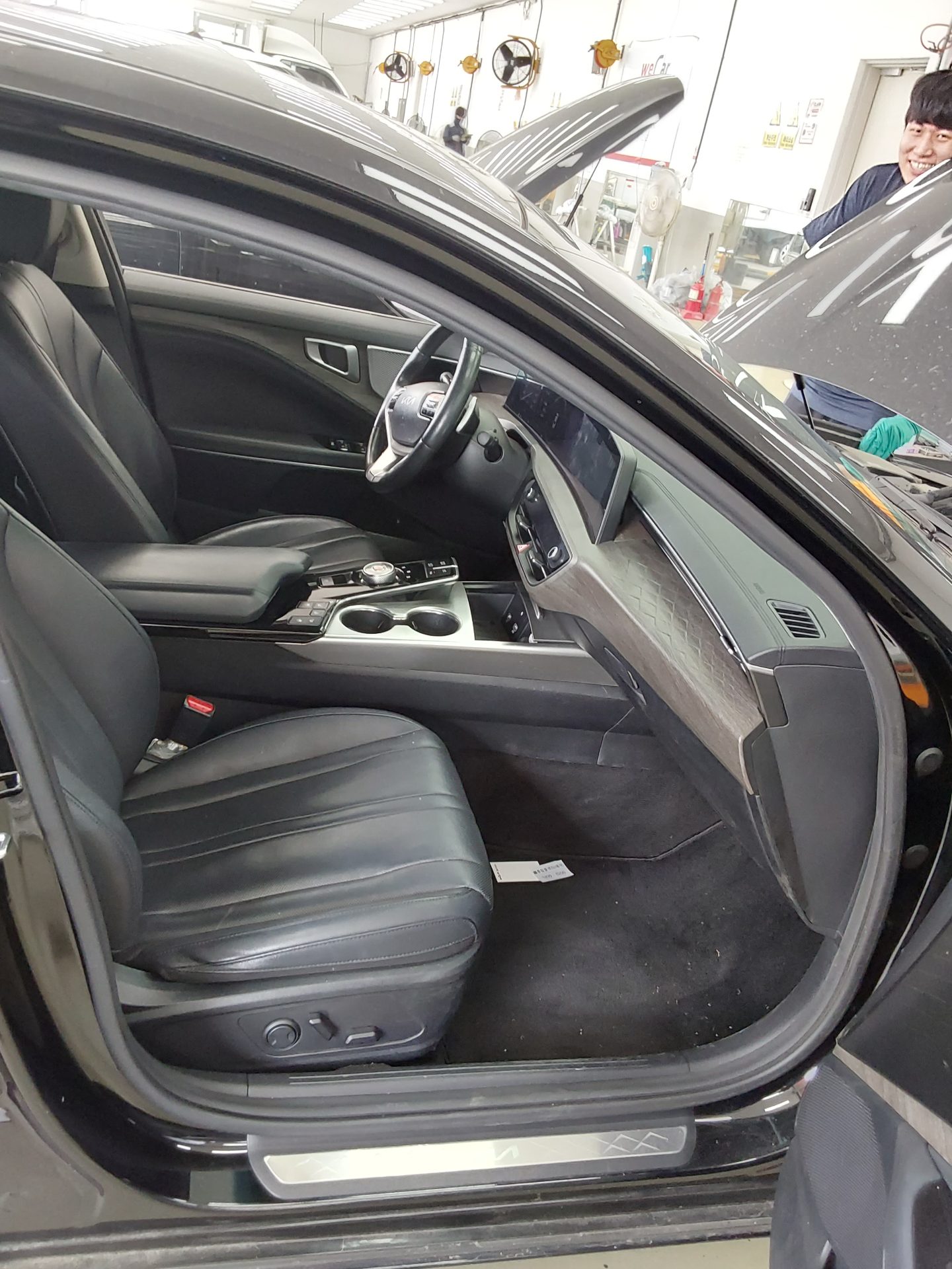 2022 - kia k8