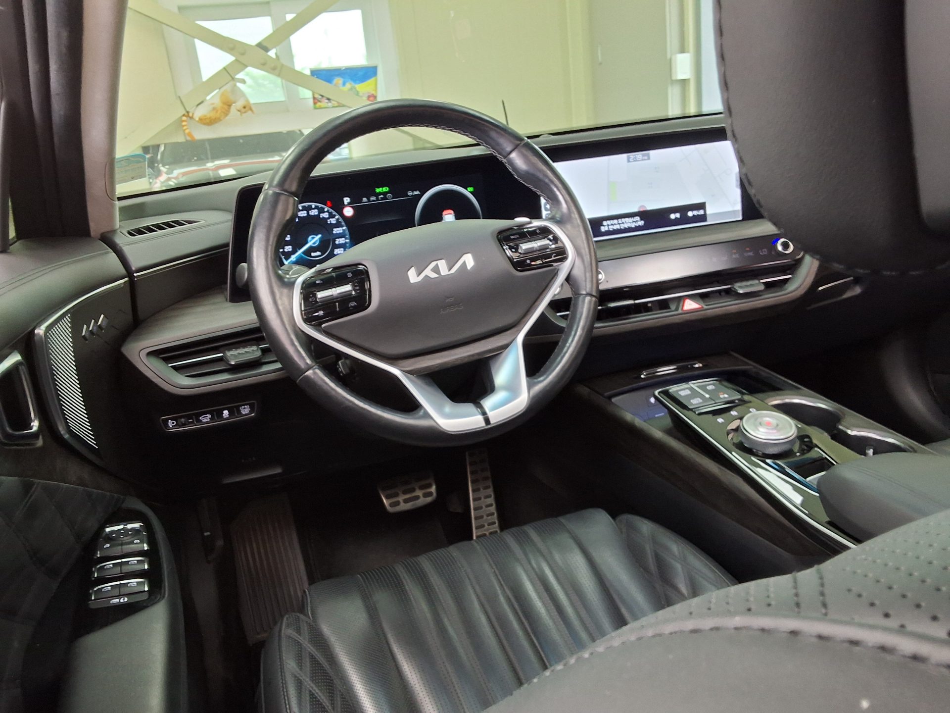 2023 - kia k8