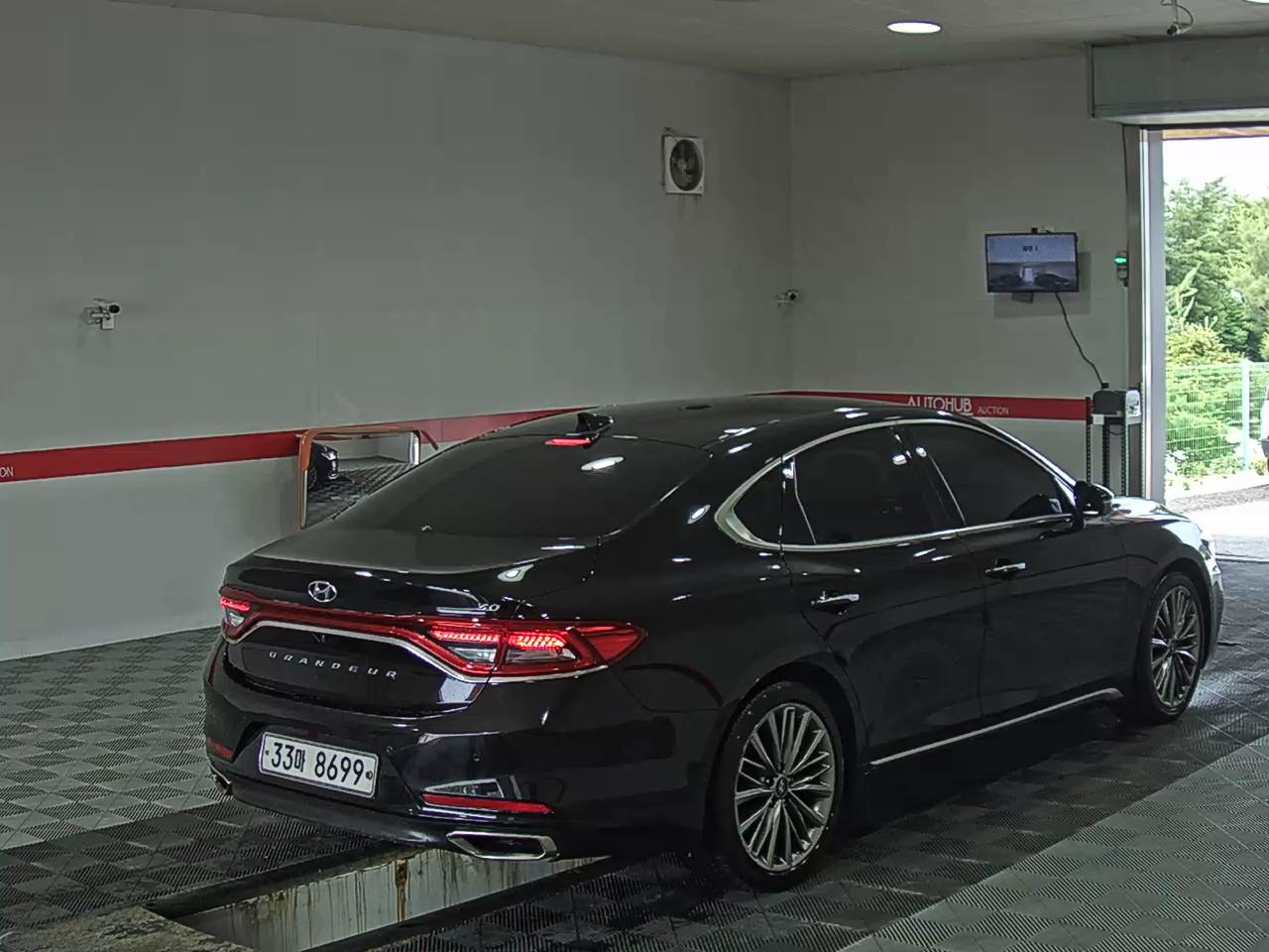 2018 - hyundai grandeur
