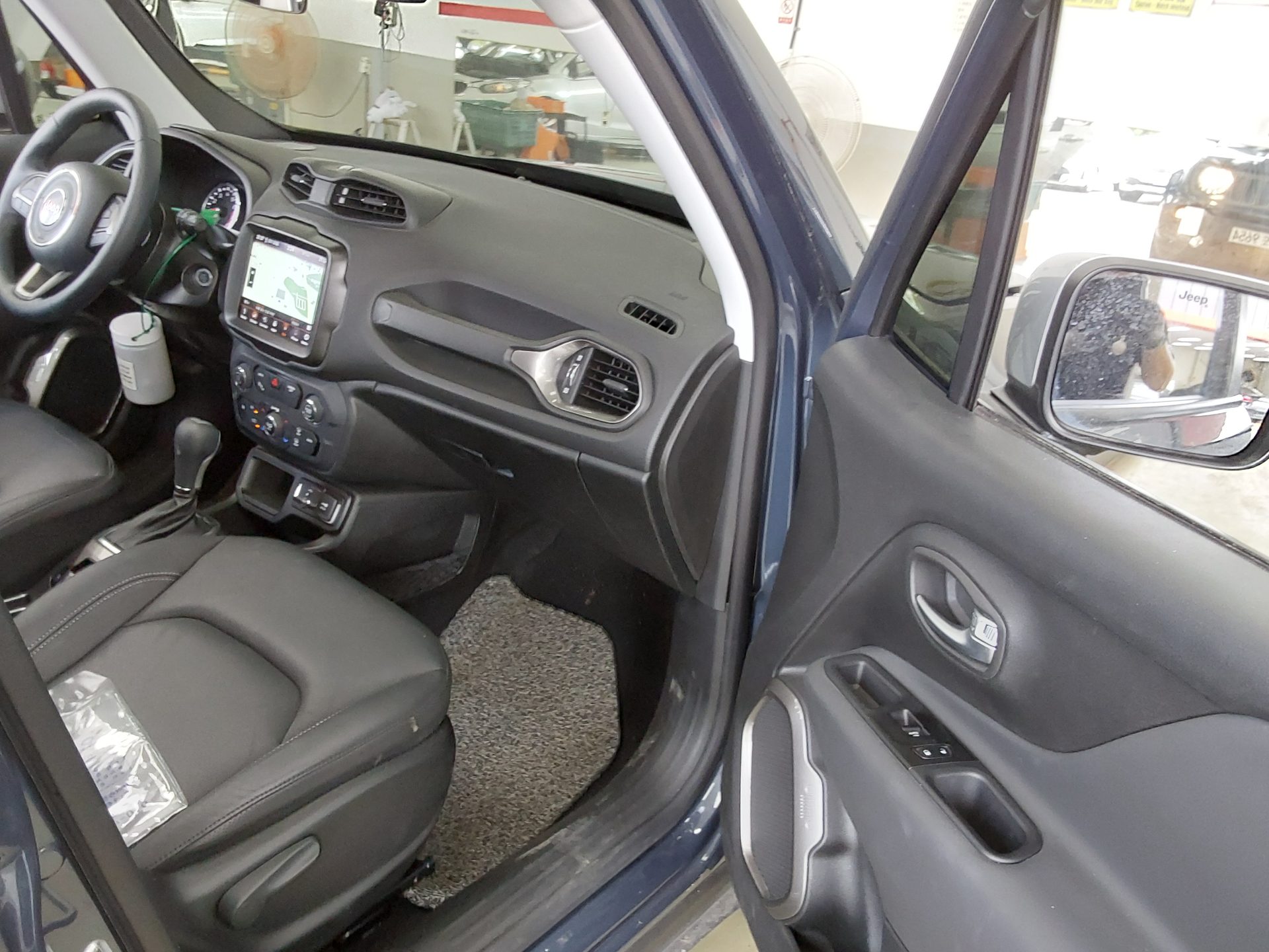 2022 - jeep renegade