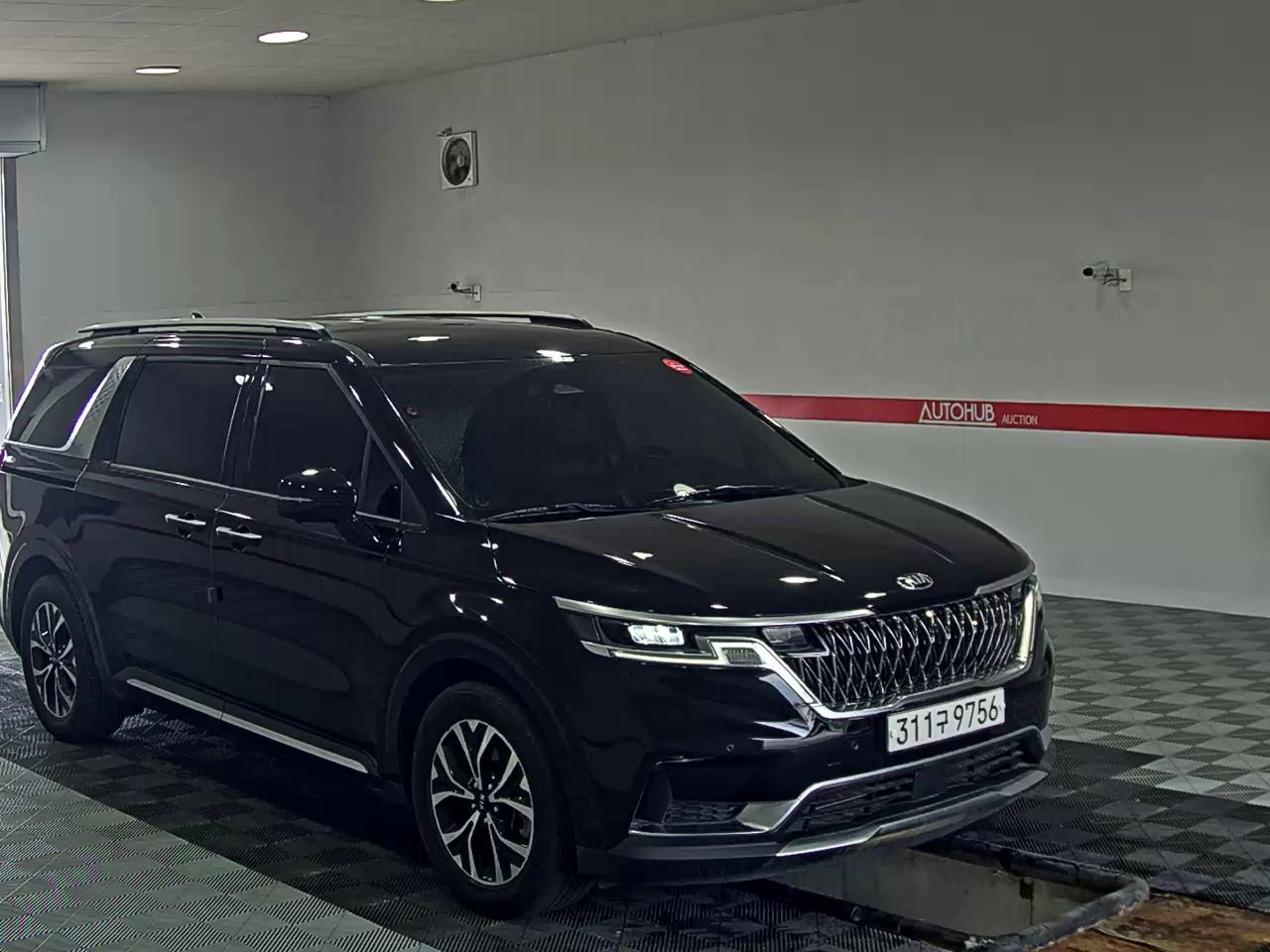 2021 - kia carnival