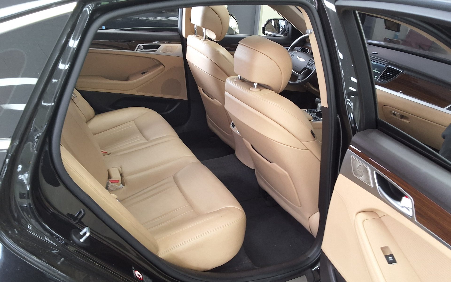 2018 - genesis g80