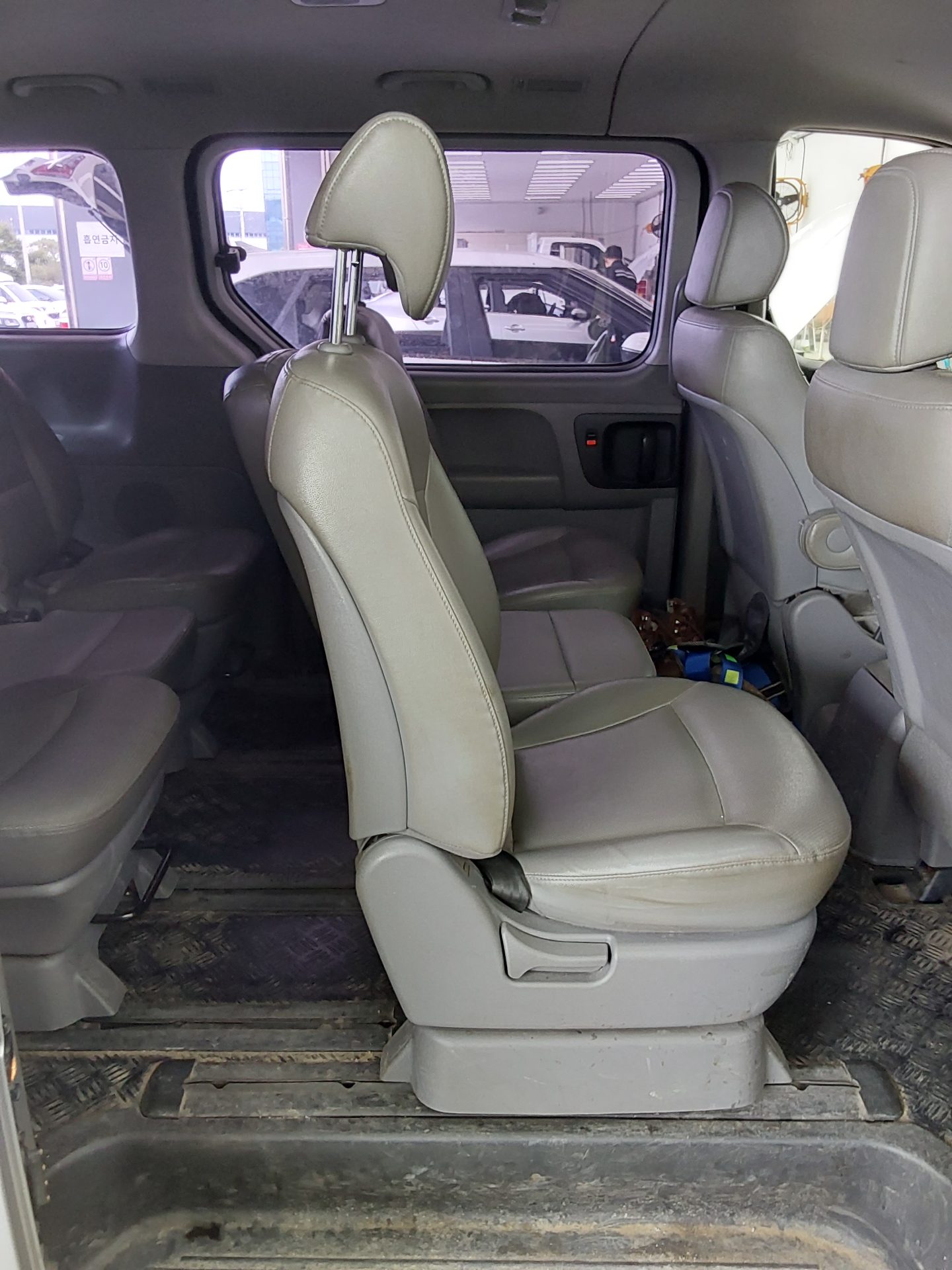 2017 - hyundai grand starex