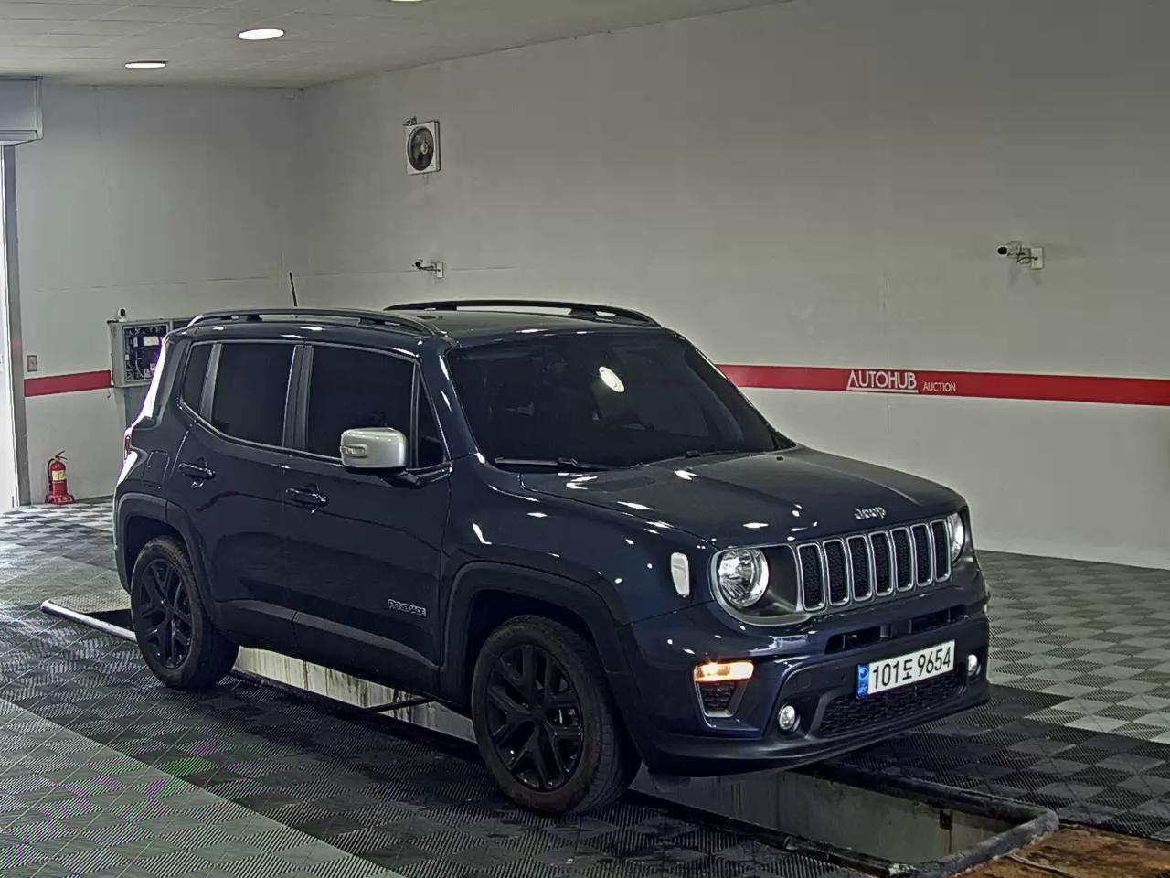 2022 - jeep renegade