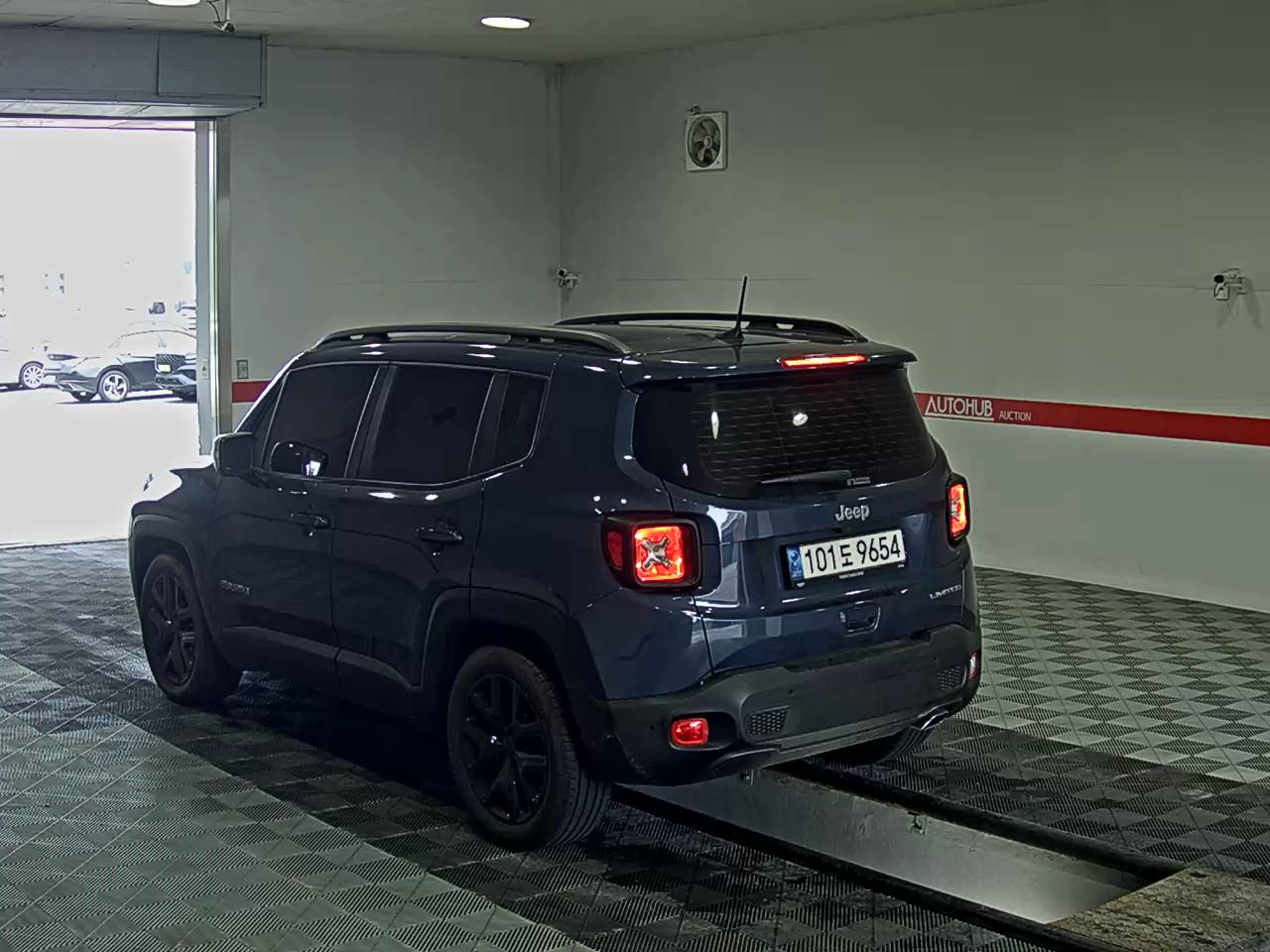 2022 - jeep renegade