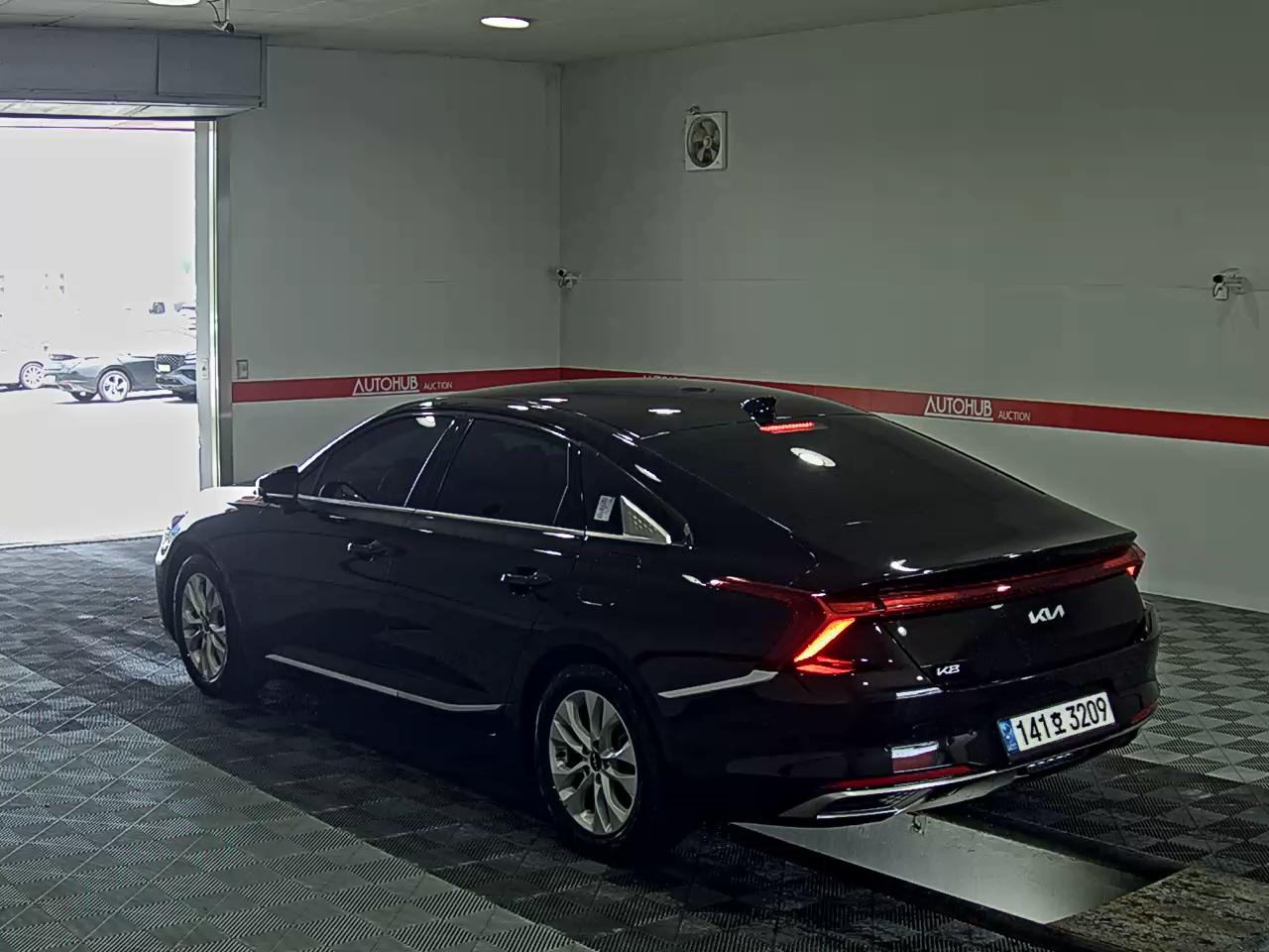 2022 - kia k8