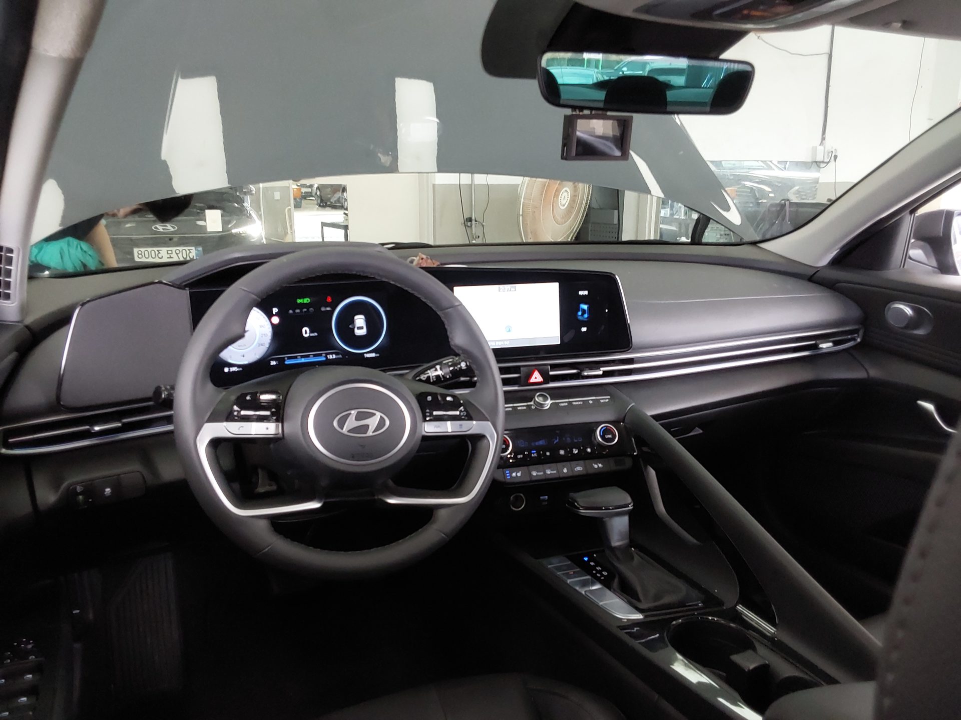 2025 - hyundai avante
