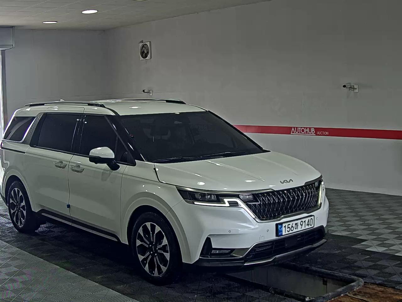 2023 - kia carnival