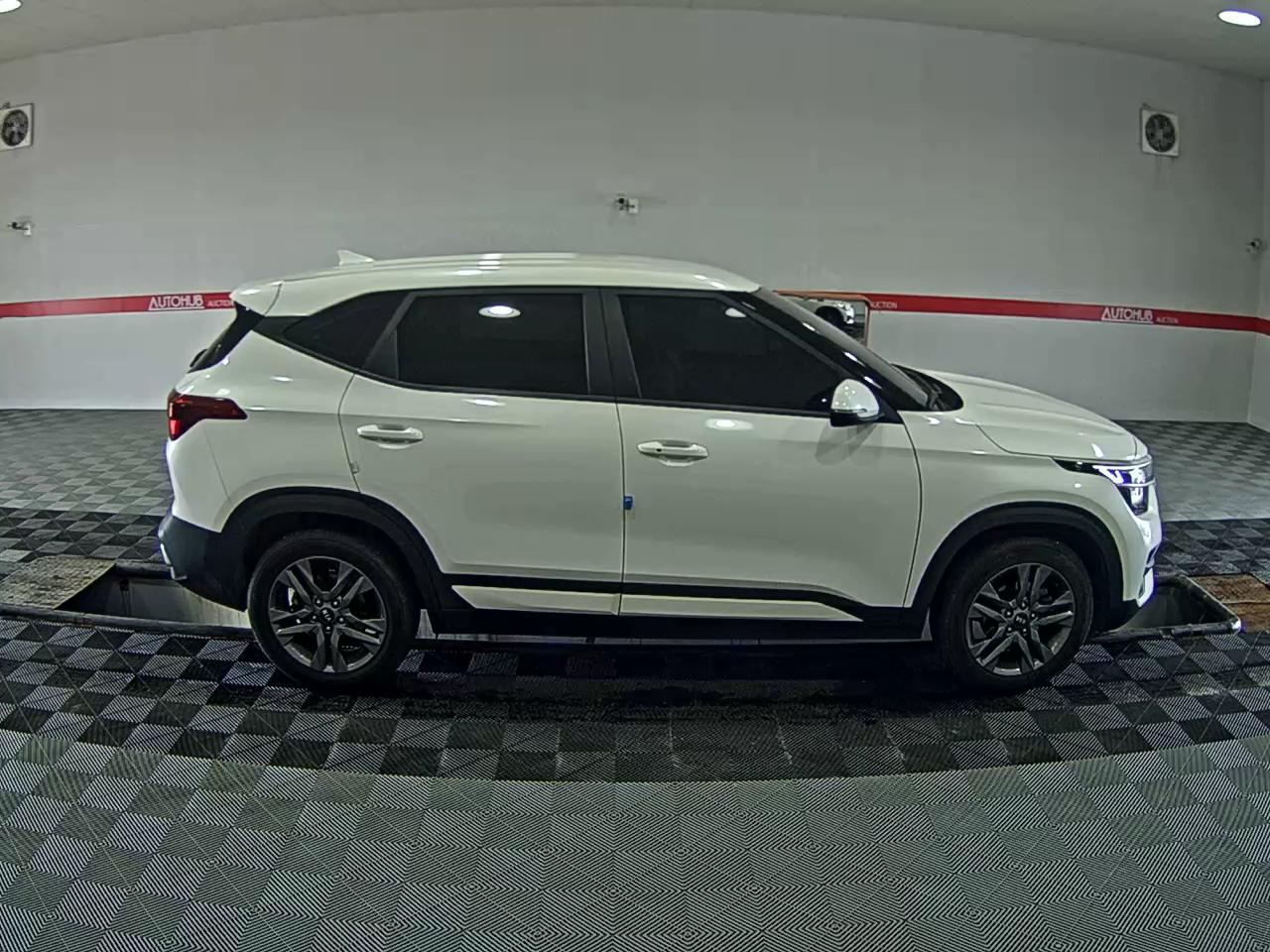 2020 - kia seltos