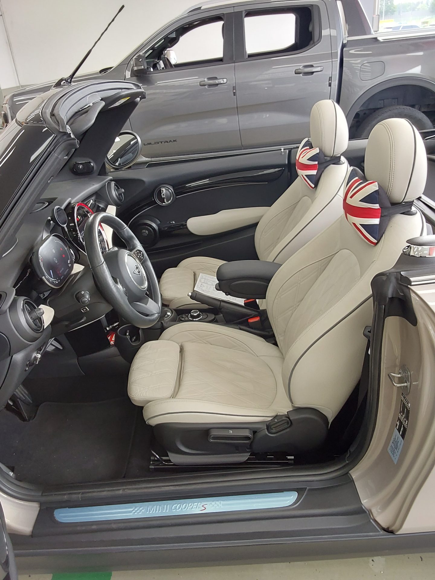 2023 - mini cooper