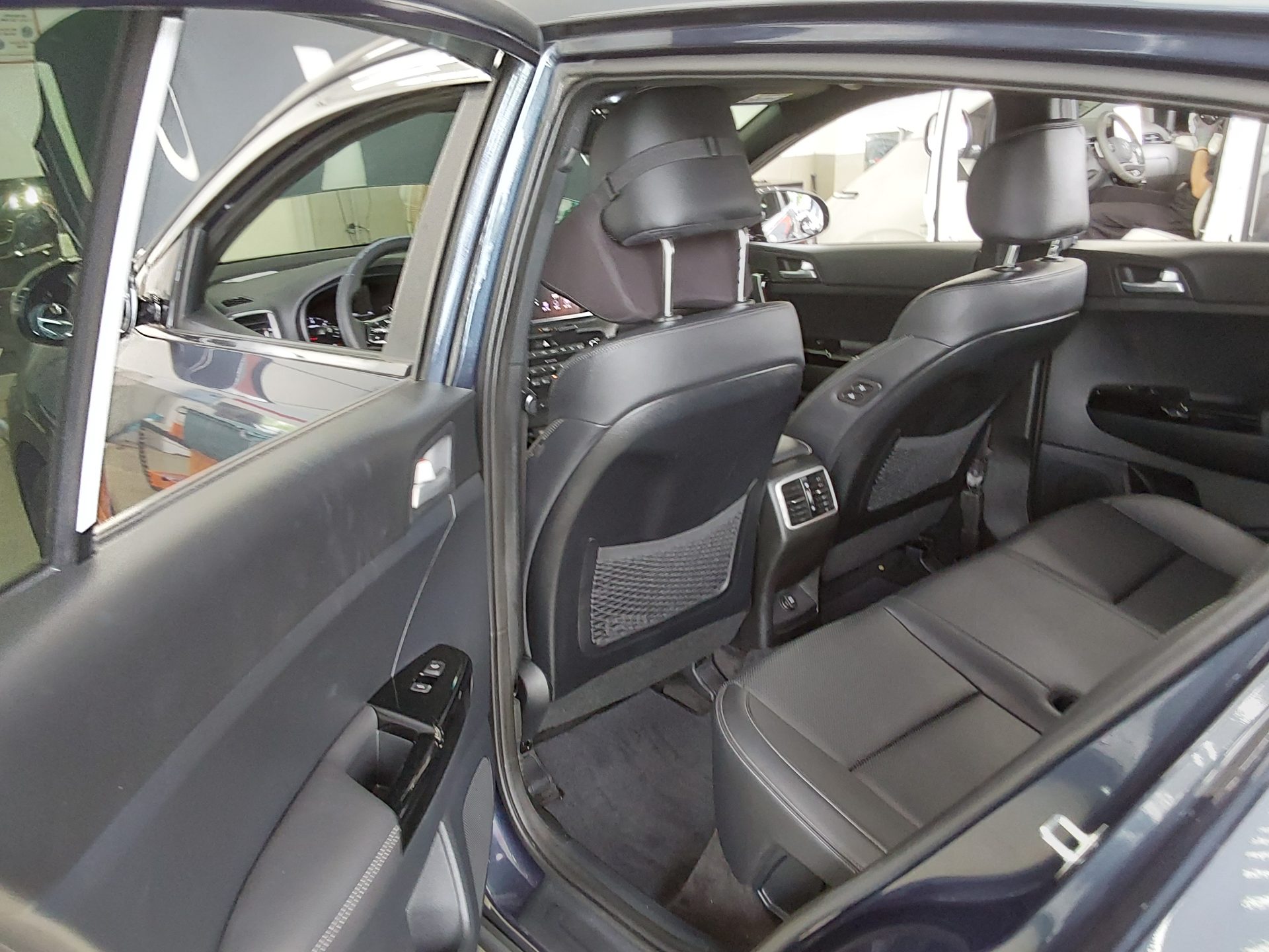2022 - kia sportage