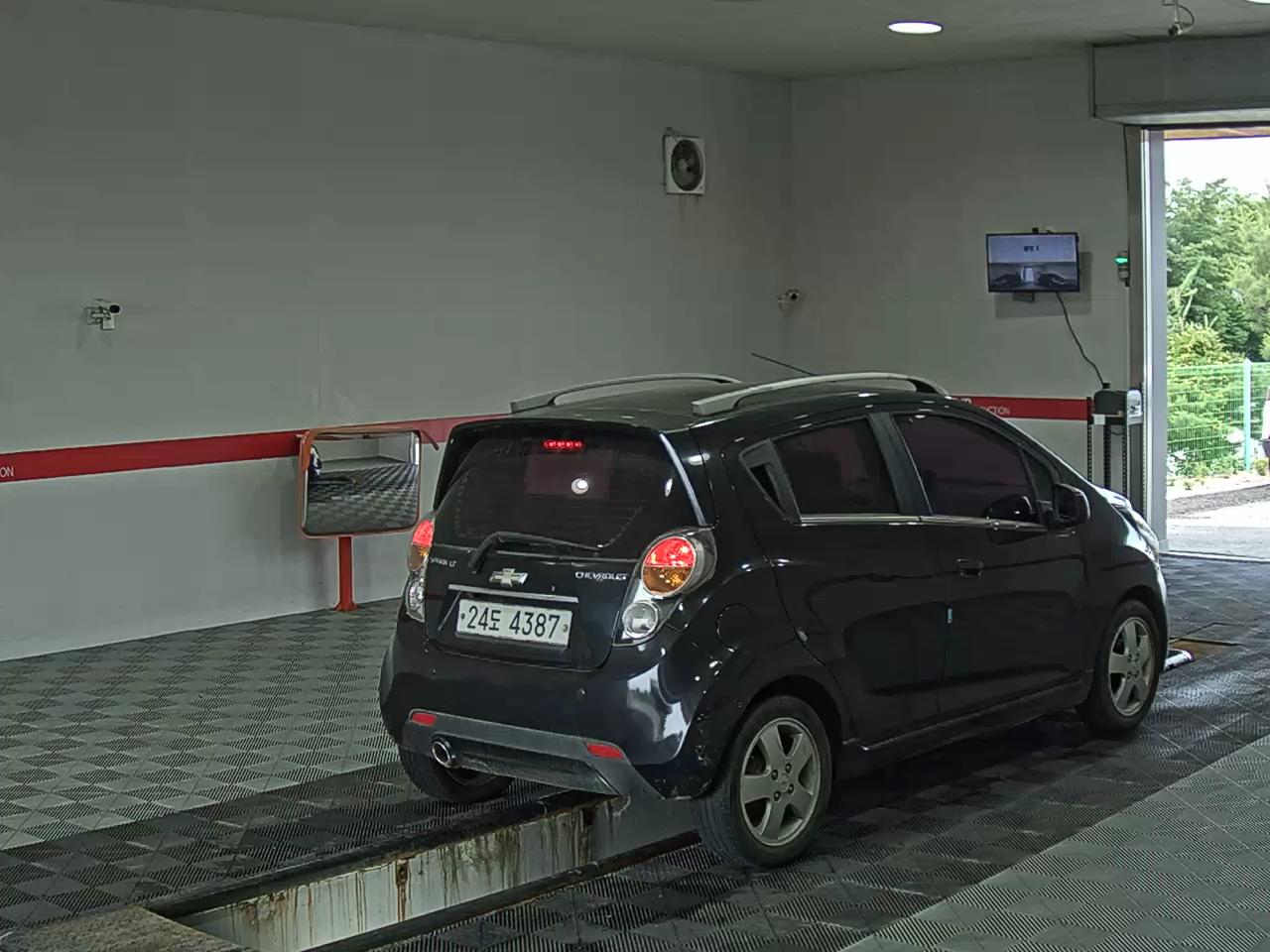 2012 - chevrolet spark