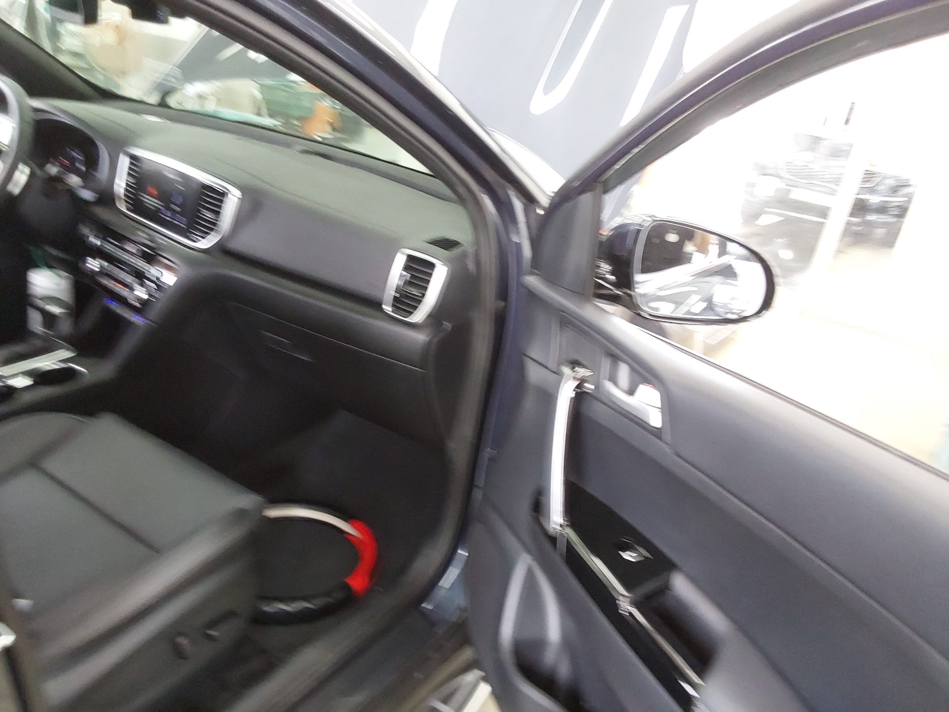 2022 - kia sportage