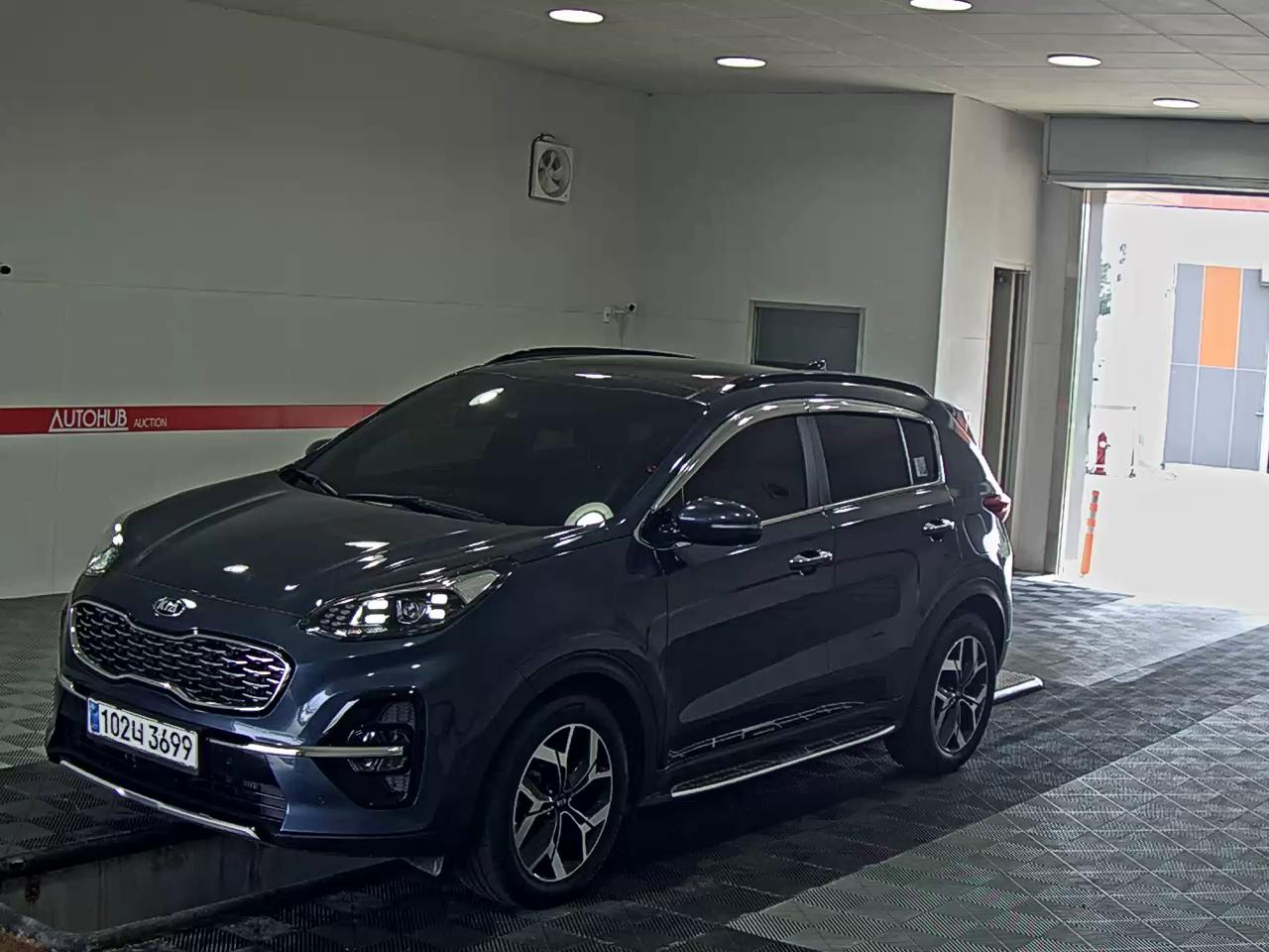 2022 - kia sportage