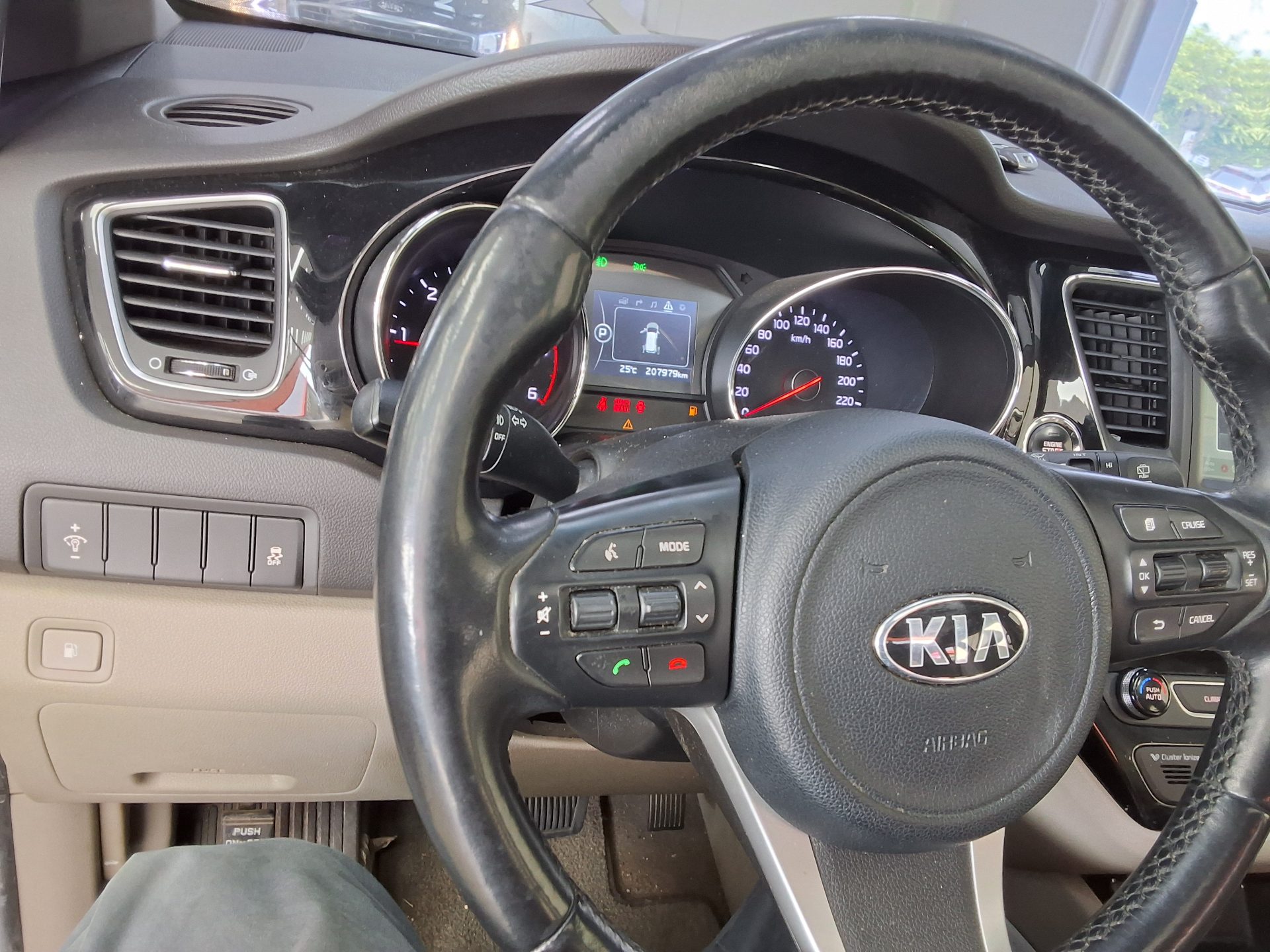 2016 - kia carnival