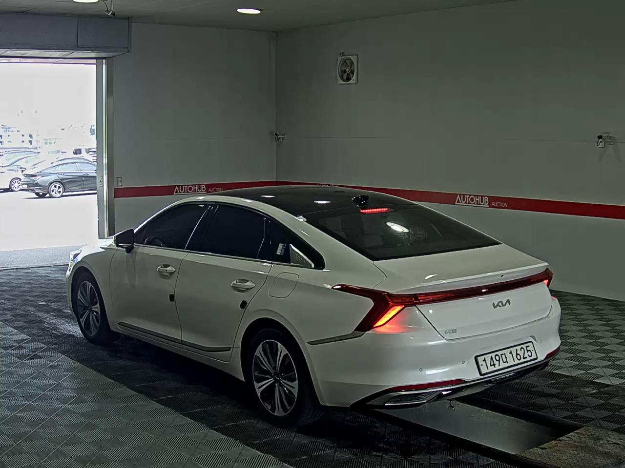 2022 - kia k8