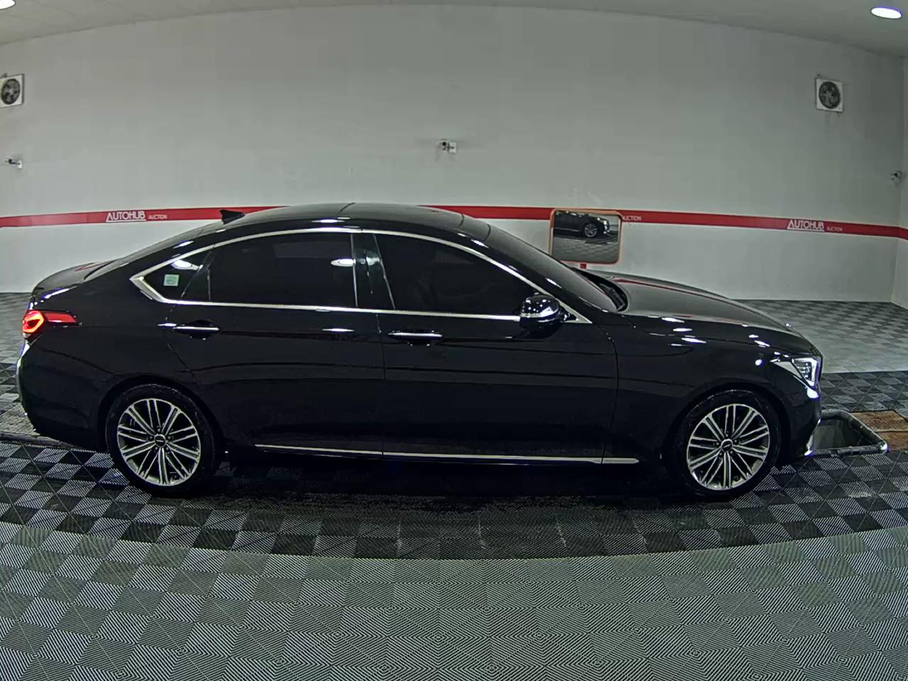 2018 - genesis g80