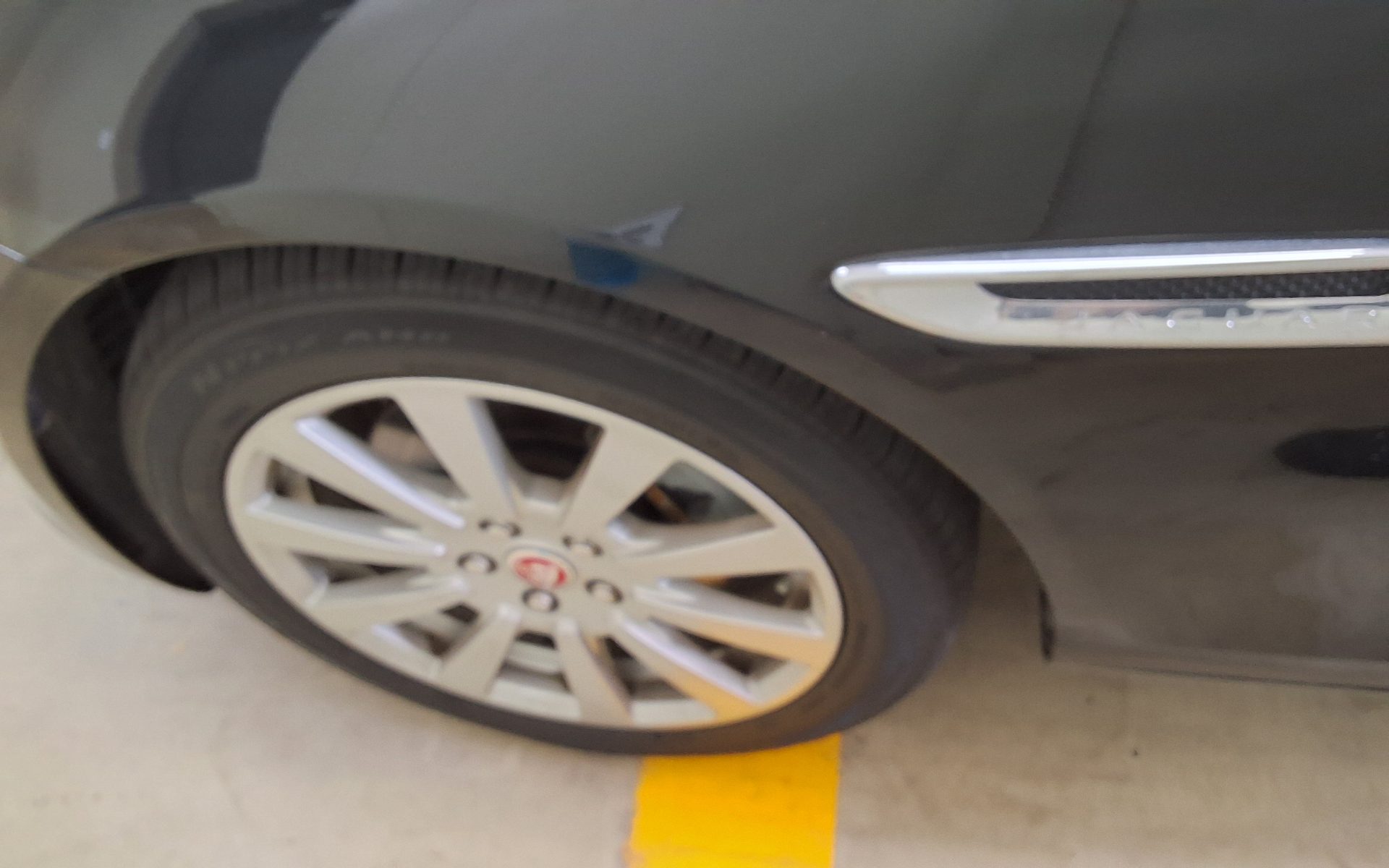 2016 - jaguar xe