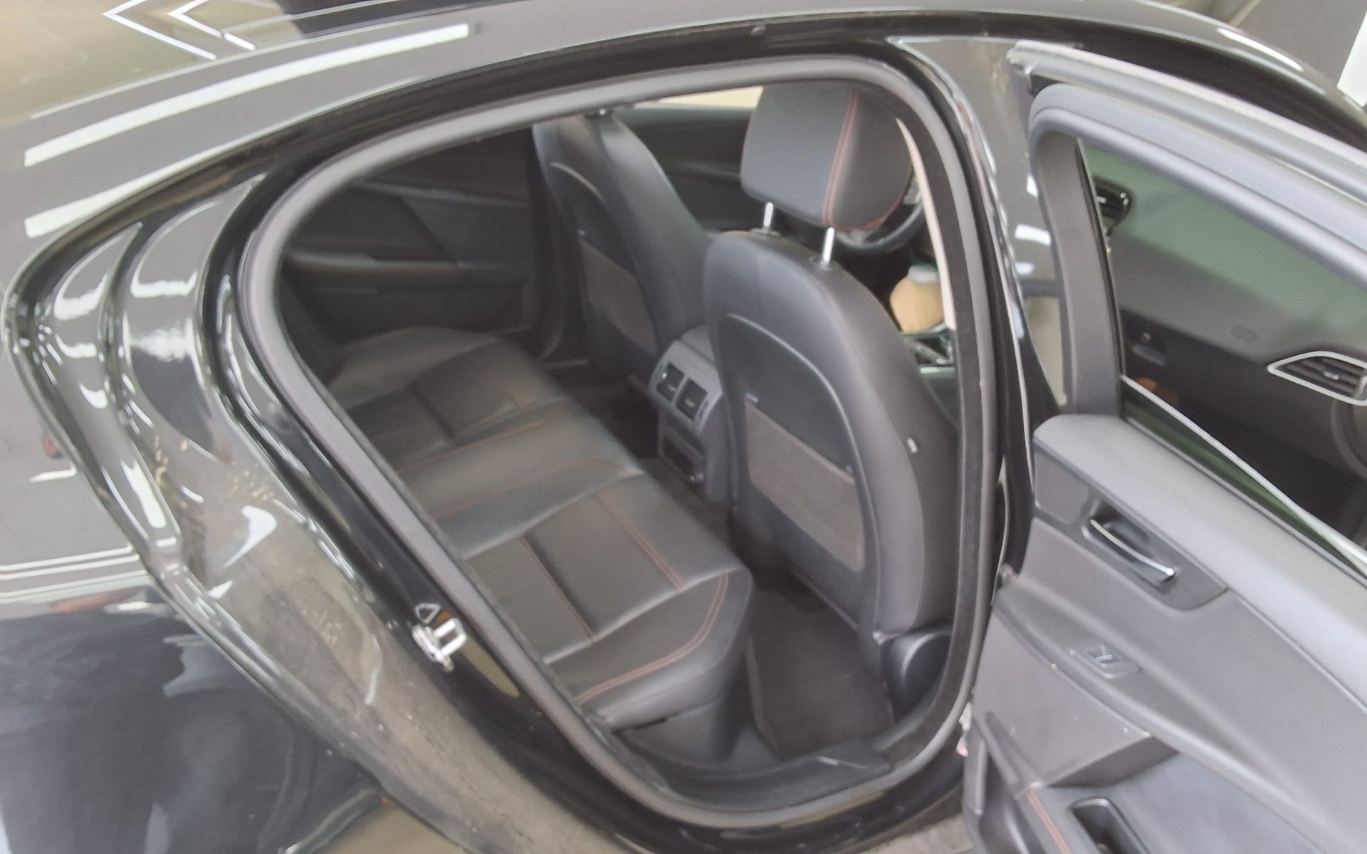 2016 - jaguar xe